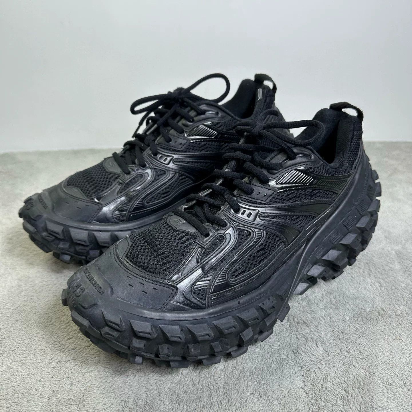 Balenciaga Balenciaga Blue Lowtop Sneakers 43 Men Size US 10 / EU 43 - 1 Thumbnail