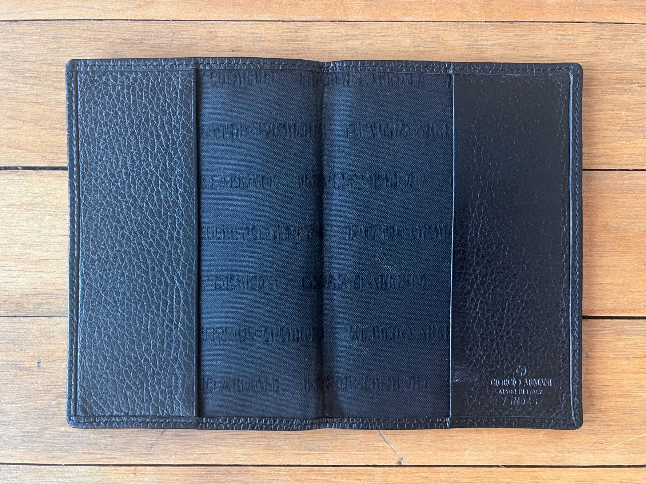 Giorgio Armani Georgio Armani passport holder Size ONE SIZE - 4 Thumbnail