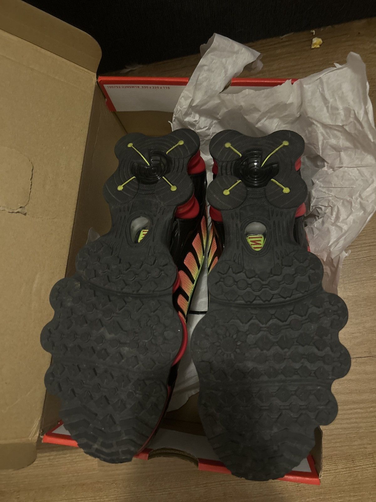 Nike Nike Shox TL Sunrise Size US 9.5 / EU 42-43 - 2 Thumbnail