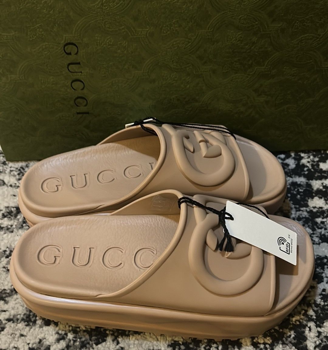 Gucci Gucci Interlocking G Slide Logo Sandal Brown Size US 7 / IT 37 - 4 Thumbnail