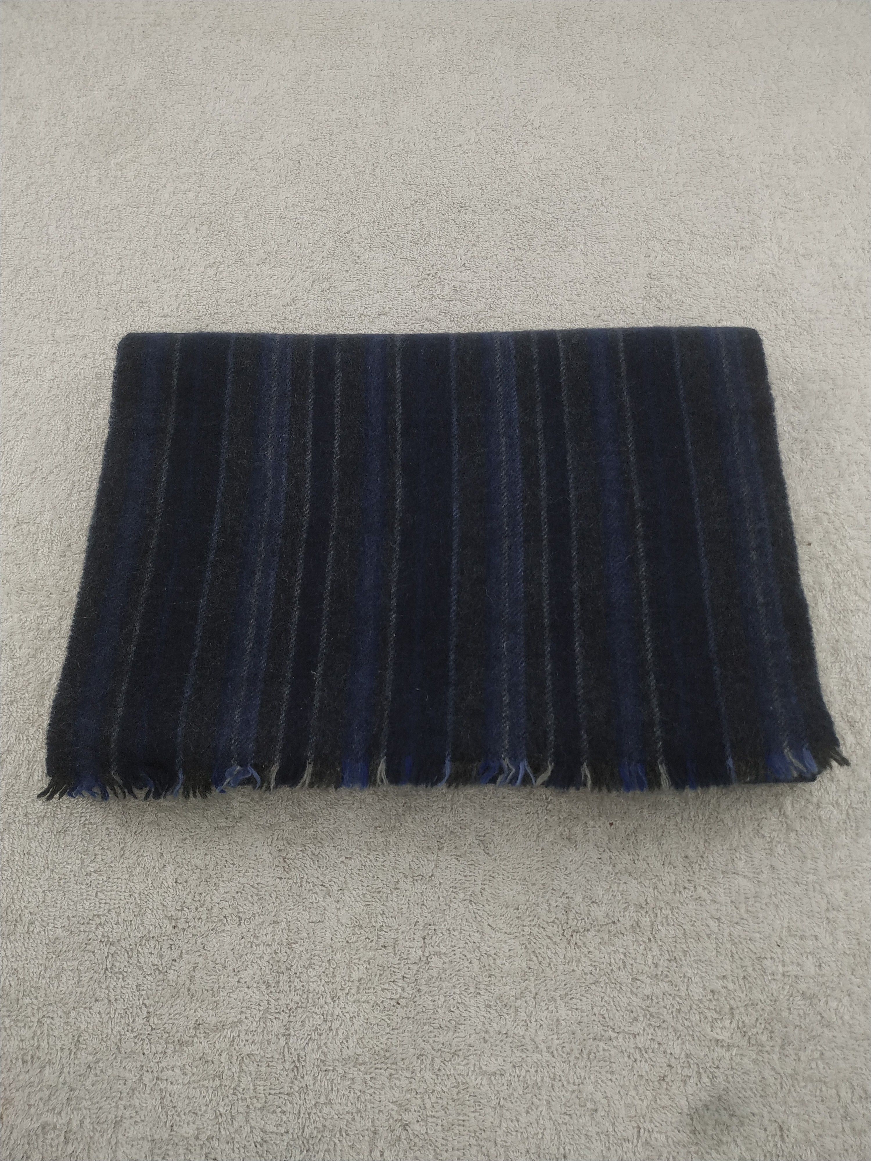 Calvin Klein Vintage Calvin Klein Scarf/Muffler/Neckwear MF192 Size ONE SIZE - 3 Thumbnail