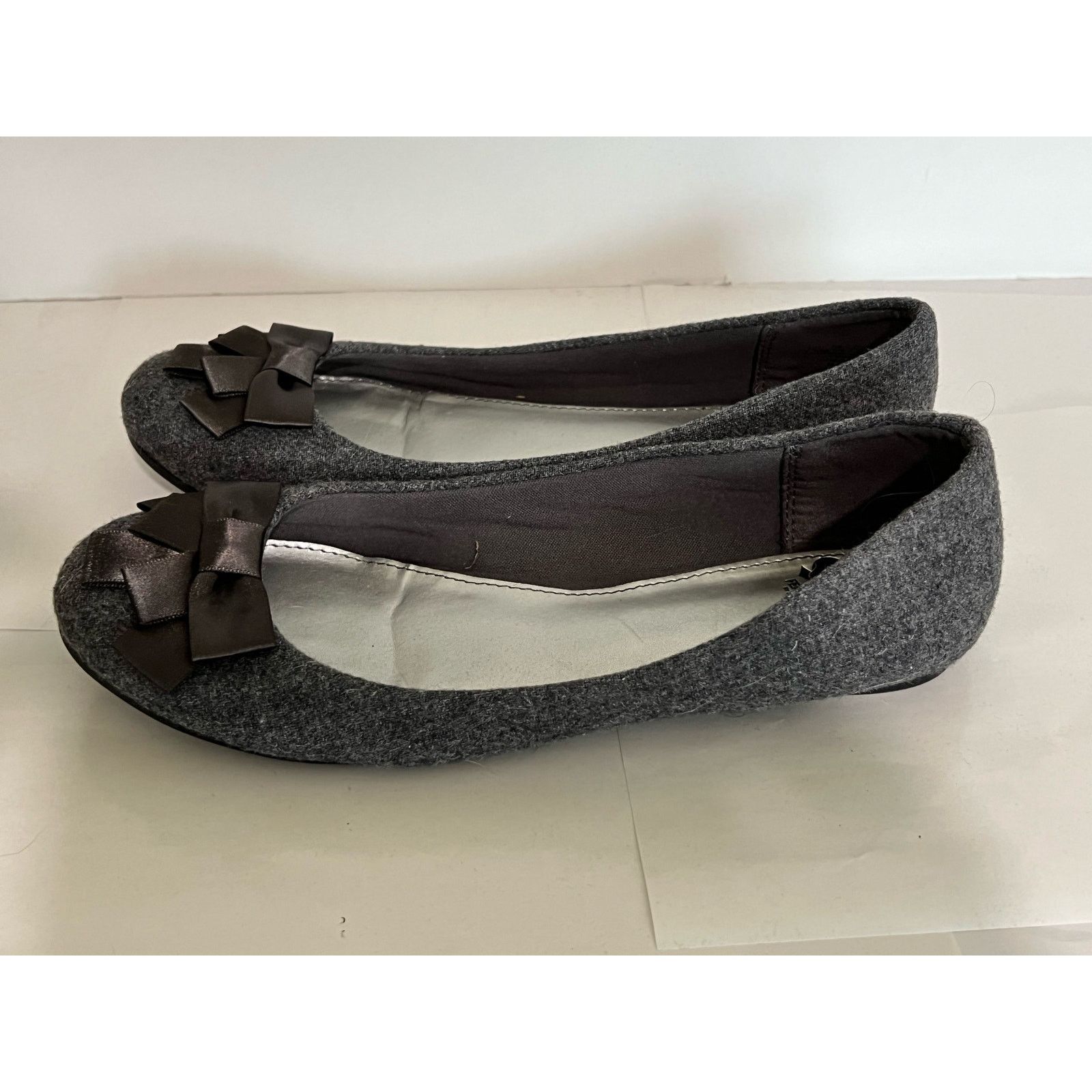 Other Fergalicious Fergie Adele Flats slip-on casual ruffle accent Size US 7.5 / IT 37.5 - 10 Thumbnail