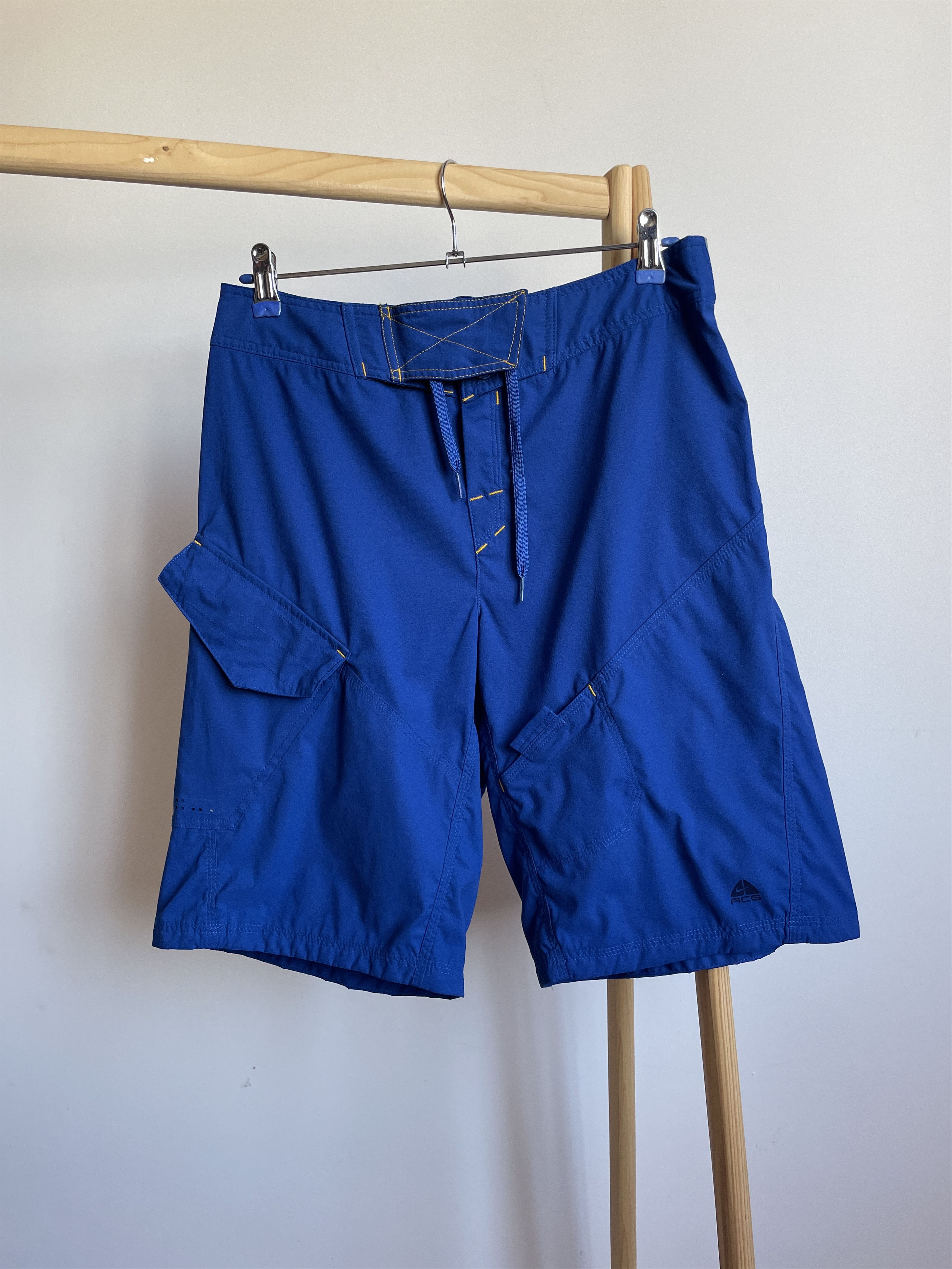 Nike ACG Nike ACG Vintage Y2K Board Shorts Size 32 Size US 32 / EU 48 - 1 Thumbnail