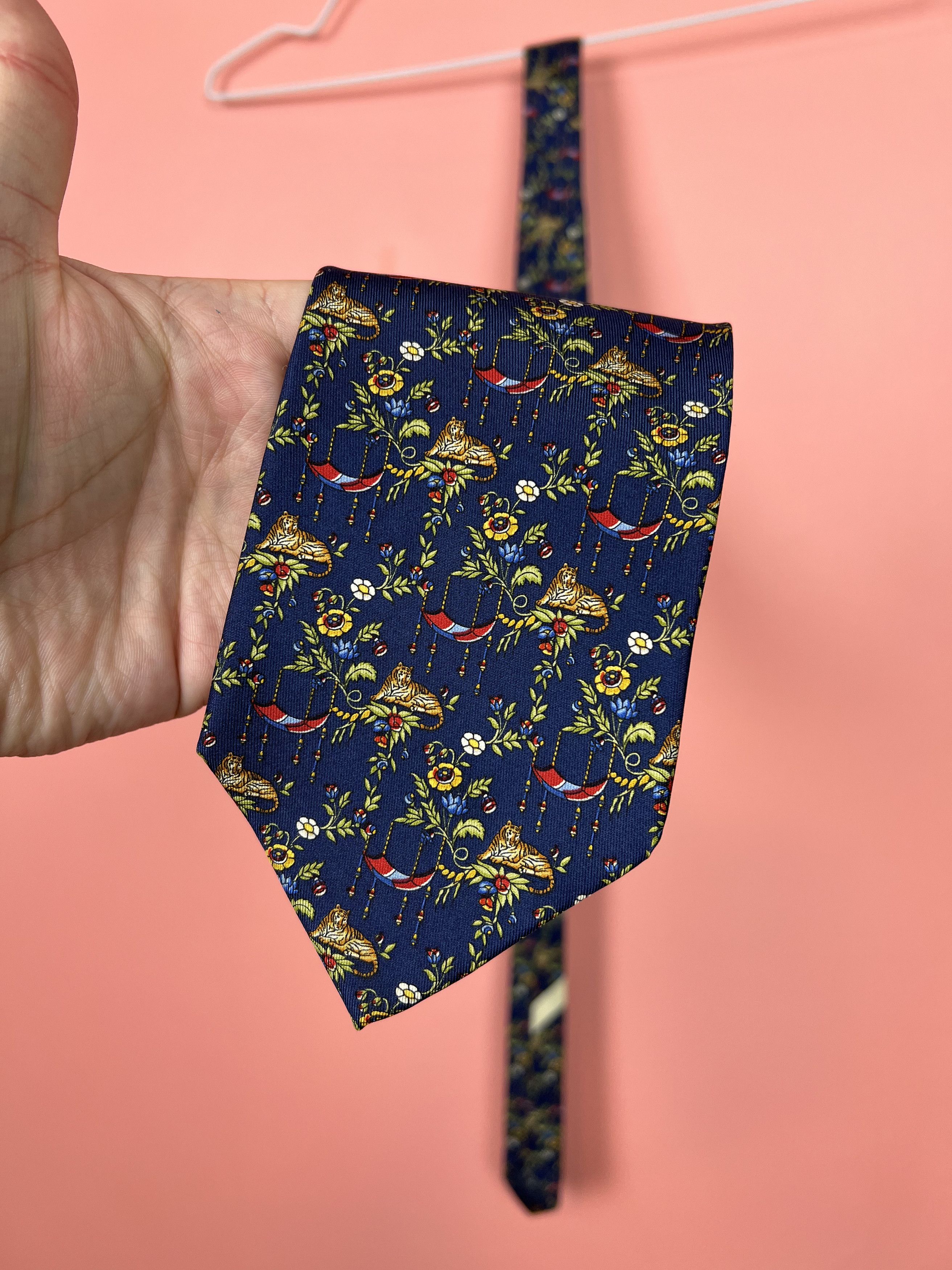 Salvatore Ferragamo Salvatore Ferragamo tie silk vintage rare Italy design Size ONE SIZE - 2 Thumbnail