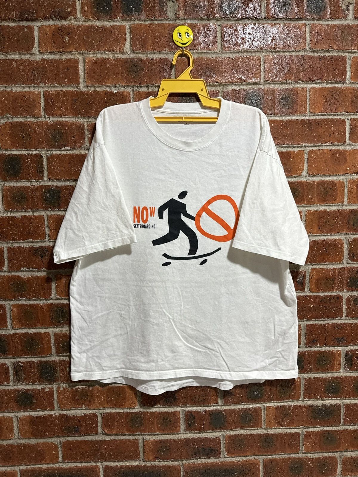 Japanese Brand Vintage Uniqlo X Shinpei Ueno Now Skateboarding Faded Tee Size US XL / EU 56 / 4 - 1 Thumbnail