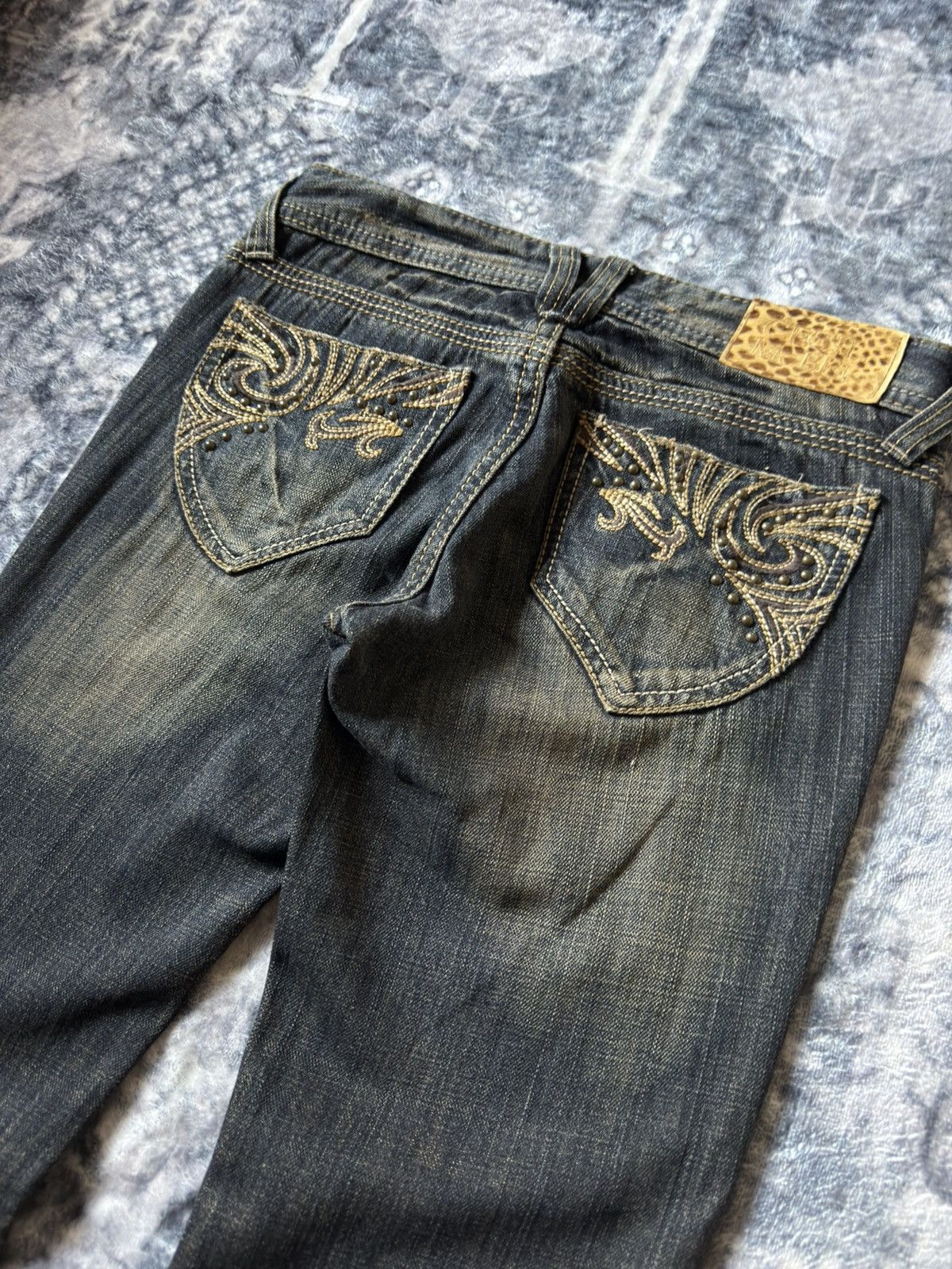 Tornado Mart Cecil McBee Mud Wash Studded Tribal Flare Jeans Size US 27 - 15 Thumbnail