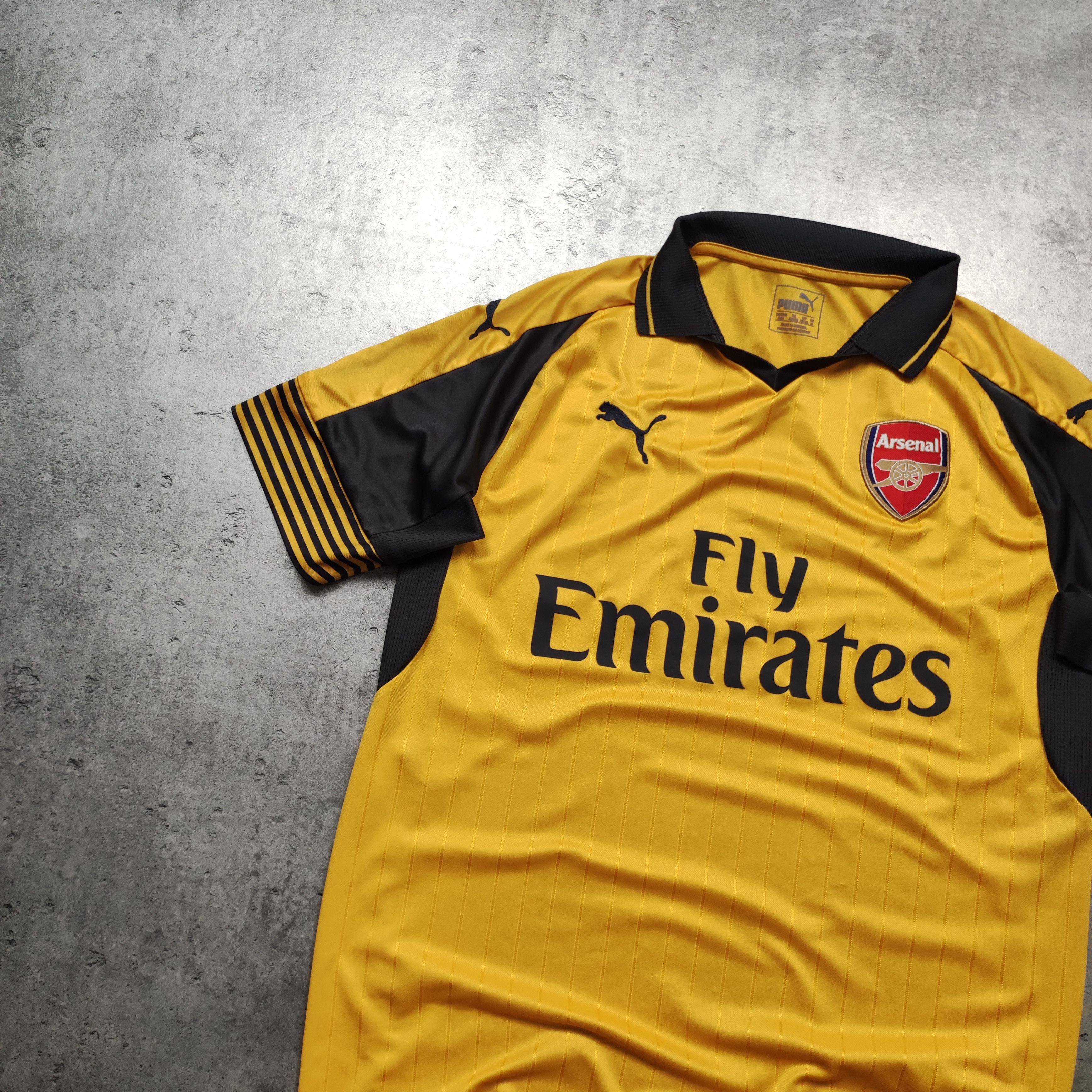 Puma RARE Puma x Arsenal London 2017/18 Away Footblal Jersey Size US M / EU 48-50 / 2 - 3 Thumbnail