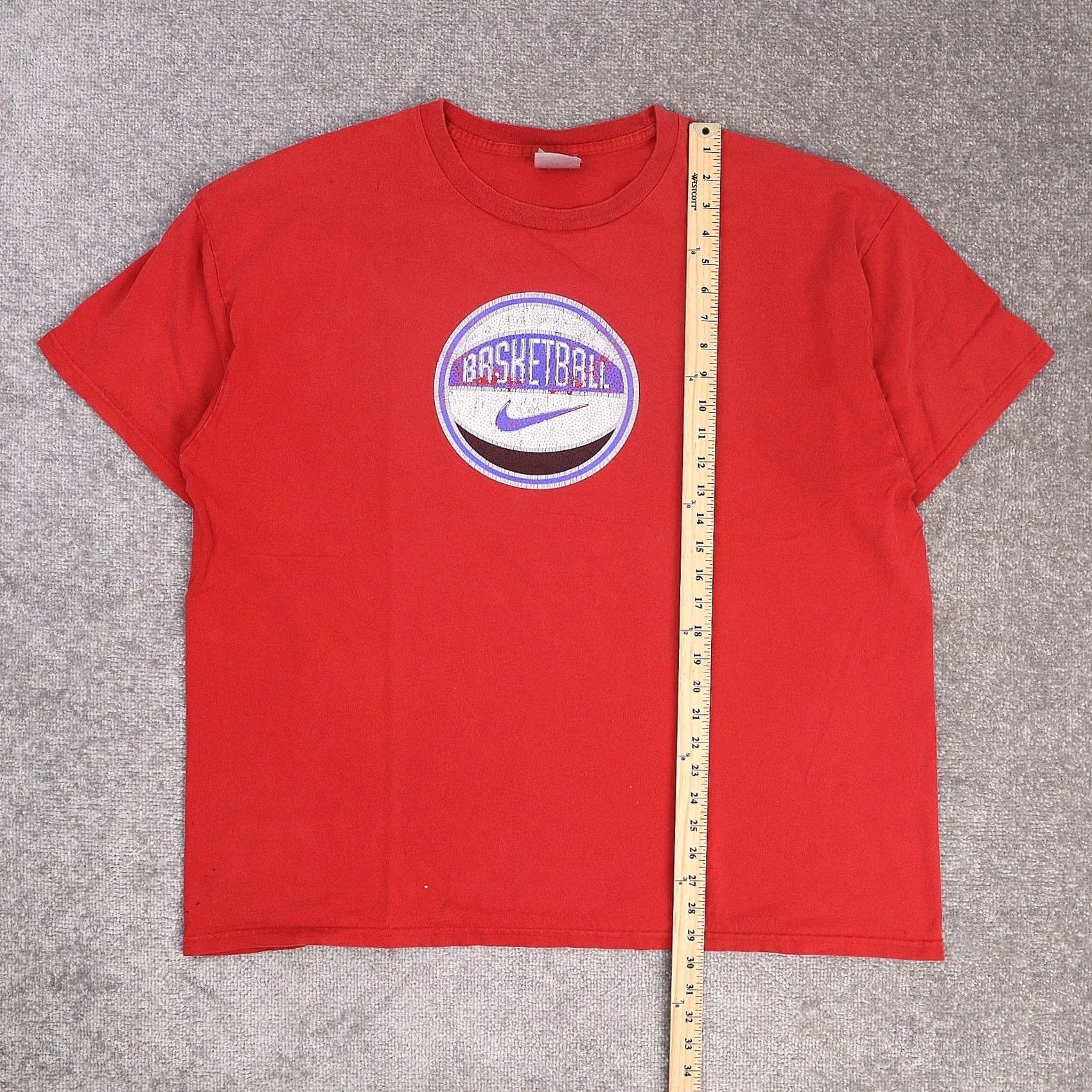 Nike VINTAGE Nike Basketball Shirt 2XL Red Short Sleeve Crew Neck Mens 90s Sports Swoosh Thrashed Size US XXL / EU 58 / 5 - 3 Thumbnail