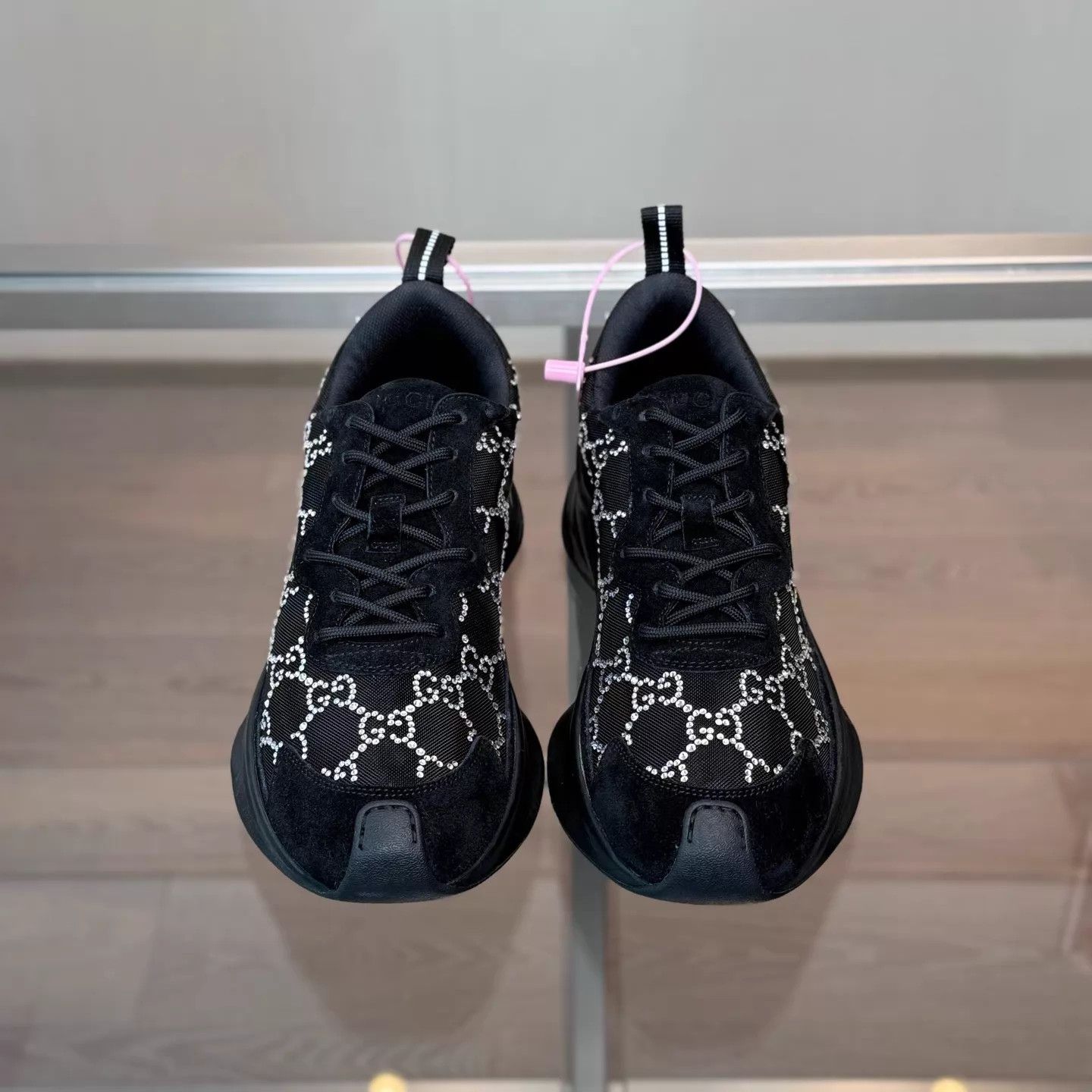 Gucci Gucci Crystal Perforated Runners 37.5W Size US 7 / IT 37 - 2 Thumbnail