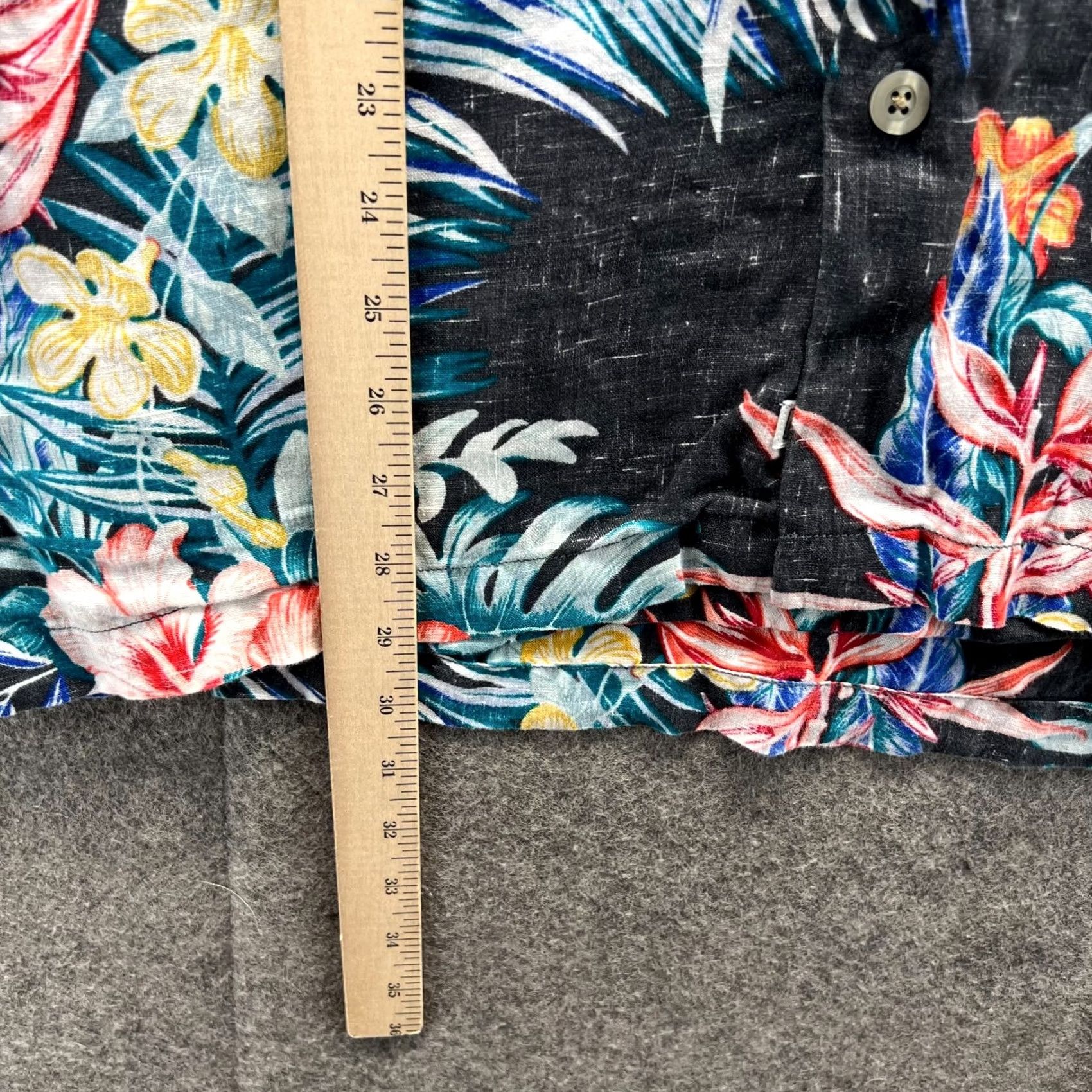 Tommy Bahama Tommy Bahama Shirt Men Large Blue Pink Button Down Paradise Linen Floral Classic Shirt Mens Large Blue Pink Floral Linen Button-Up Size US L / EU 52-54 / 3 - 5 Thumbnail