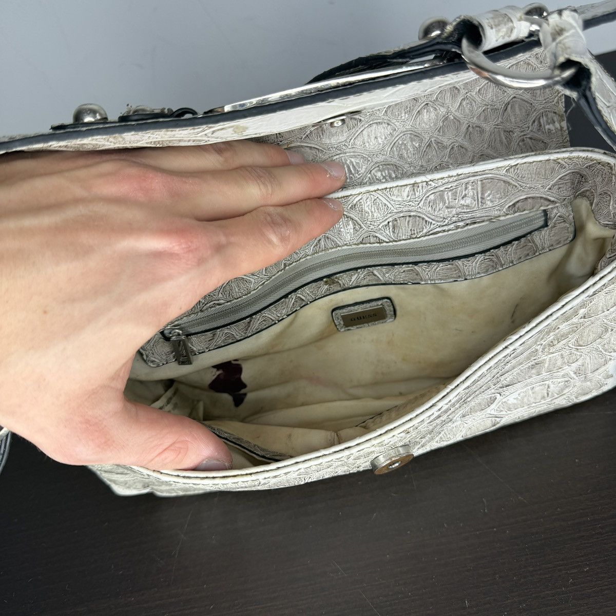 Guess Guees Style Shoulder Mini Bag Baguette Y2K Avant-garde 00’s Size ONE SIZE - 13 Thumbnail