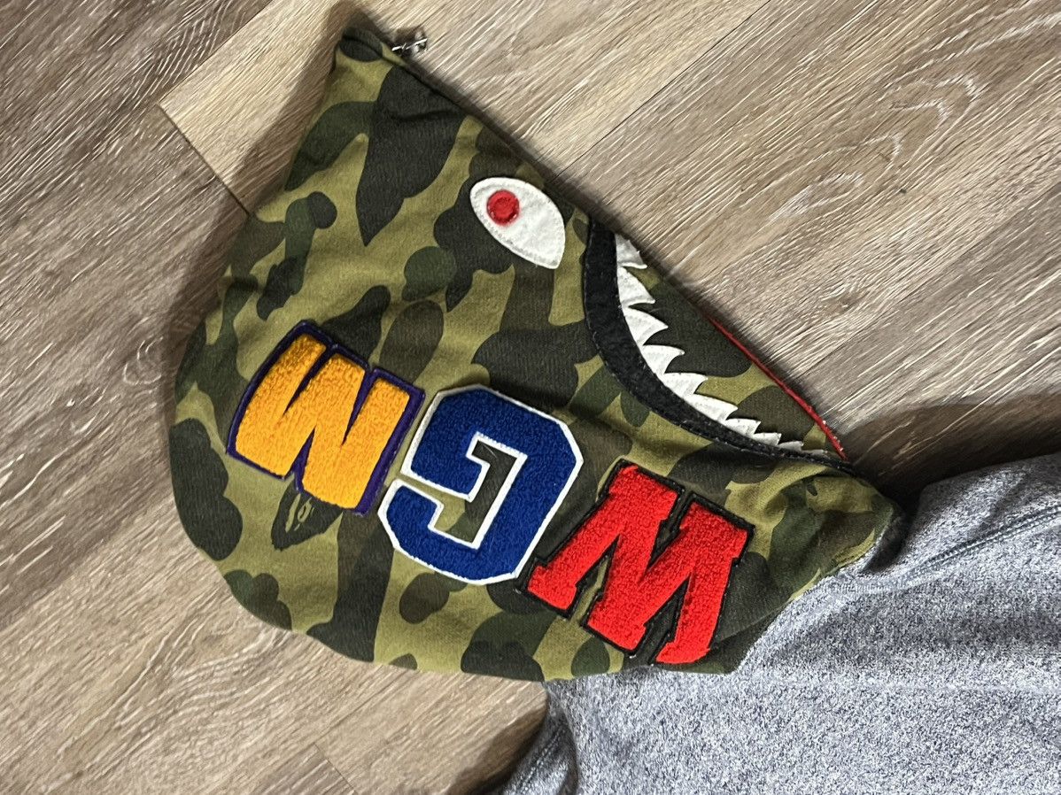 Bape BAPE 1st Camo Shark Zip Up Spellout Logo On Back Size US M / EU 48-50 / 2 - 7 Thumbnail