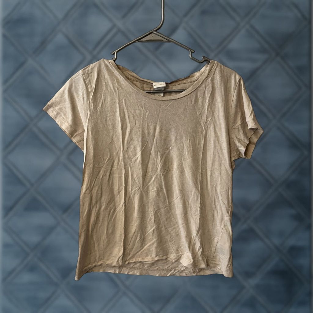 H&M H&M Basic Women’s Beige Short Sleeve T Shirt Size Medium Casual Shirt Women M Beige Casual Basic Size M / US 6-8 / IT 42-44 - 1 Thumbnail