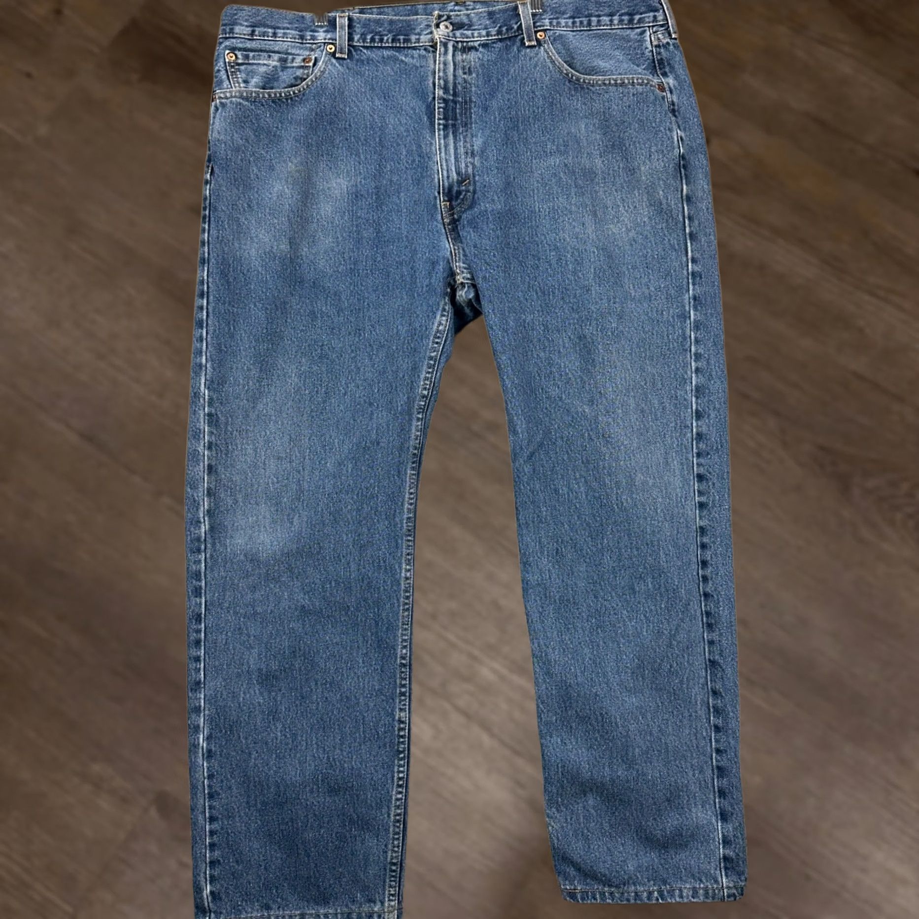 Levi's Levi's 505 Jeans Straight Men 44X32 Medium Denim 5-Pocket Relaxed Button Fly Blue Medium Wash EUC Size US 44 / EU 60 - 1 Thumbnail