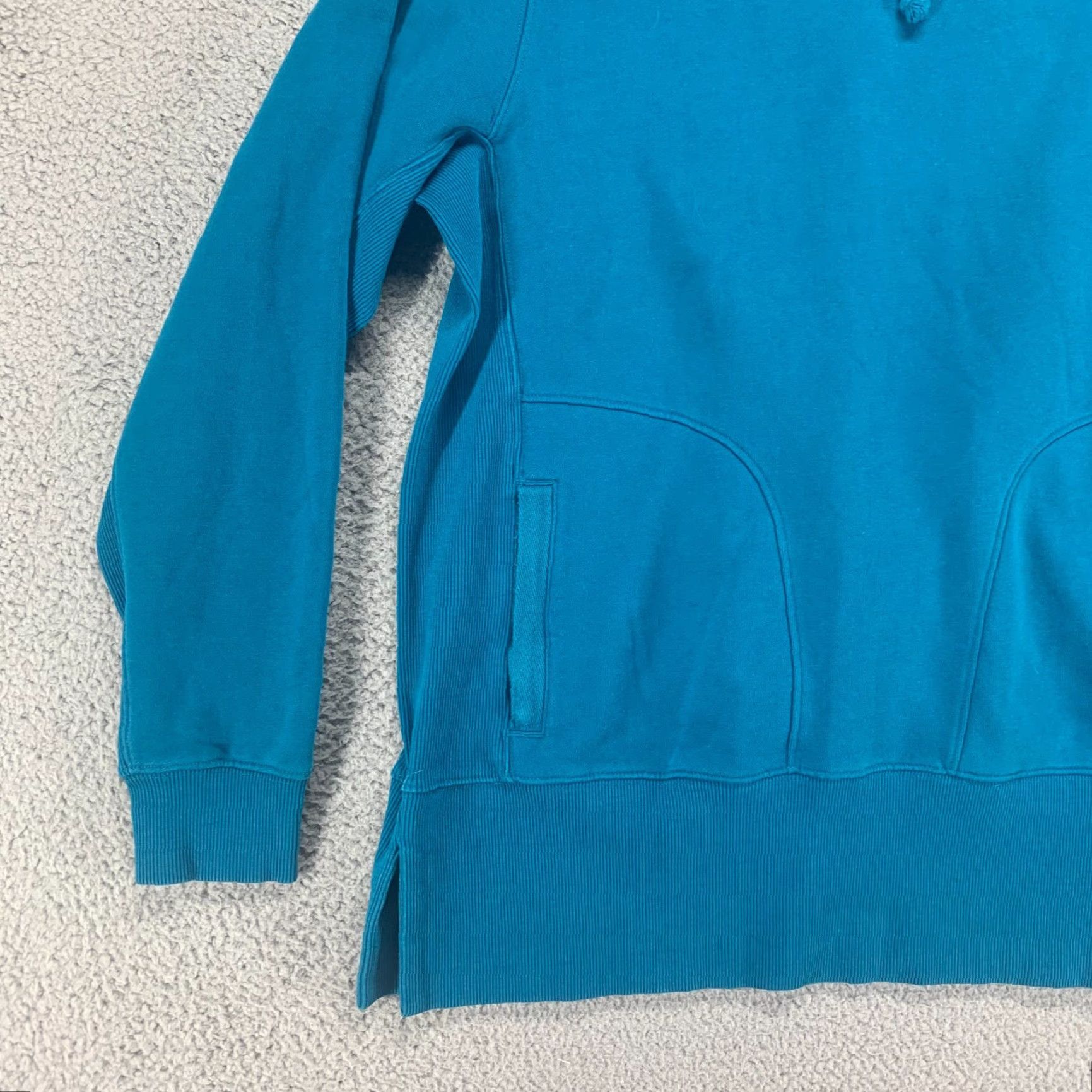 Vintage DULUTH TRADING Outdoor Stretch Pullover Sweater Mens Medium Blue with Zip Pockets Size US M / EU 48-50 / 2 - 5 Thumbnail