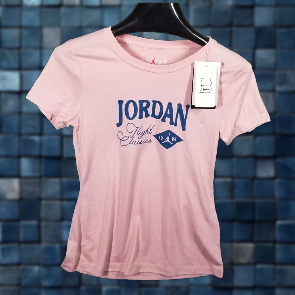 Jordan Brand VINTAGE Nike Shirt Women XS Pink Graphic 90s Crew Neck Slim T-Shirt Size XS / US 0-2 / IT 36-38 - 1 Thumbnail