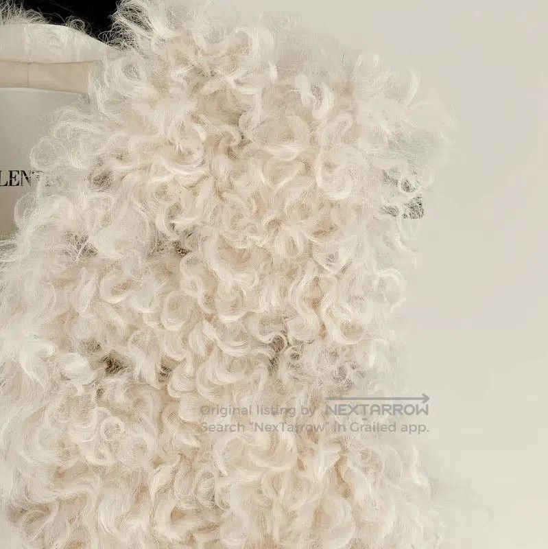 Valentino Valentino Winter Beige Faux Fur Women's Sweater . Size M / US 6-8 / IT 42-44 - 3 Thumbnail