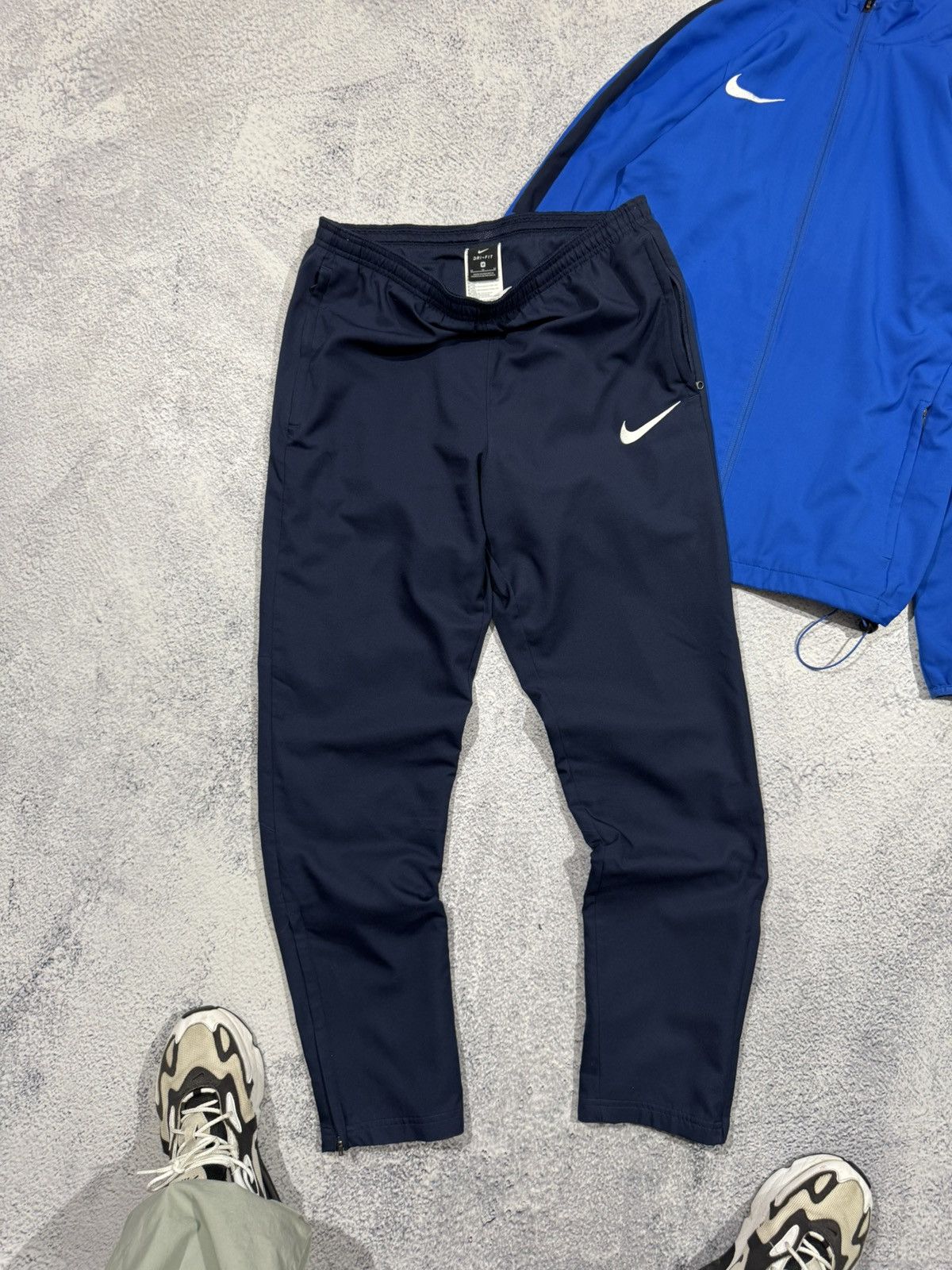 Nike × Vintage Vintage Nike tracksuits nylon jacket and pants men’s M Y2K Size 36R - 4 Thumbnail