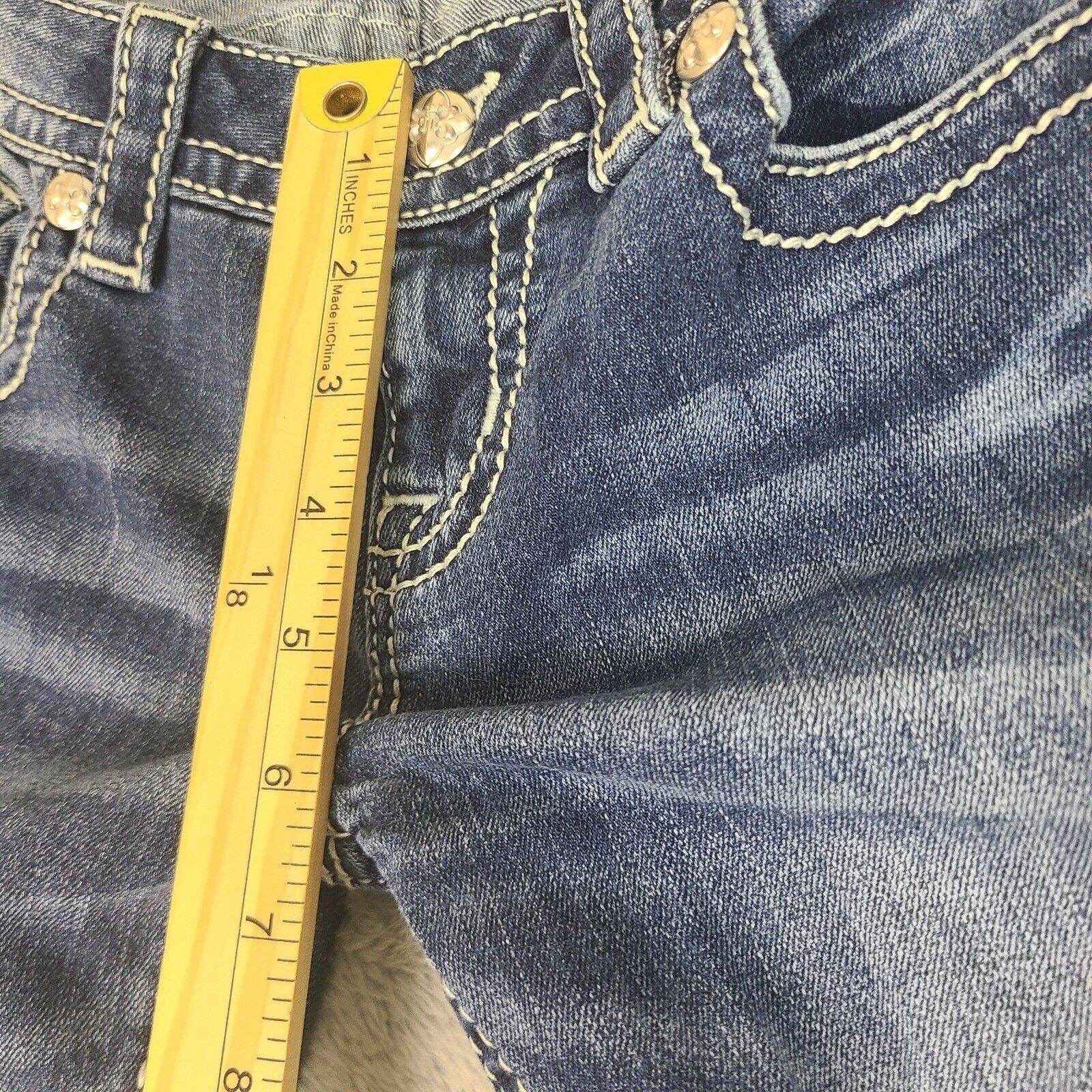 Miss Me Miss Me Jeans Sz 26 Signature Straight FIt Rhinestone Low Ri Size 26" / US 2 / IT 38 - 7 Thumbnail