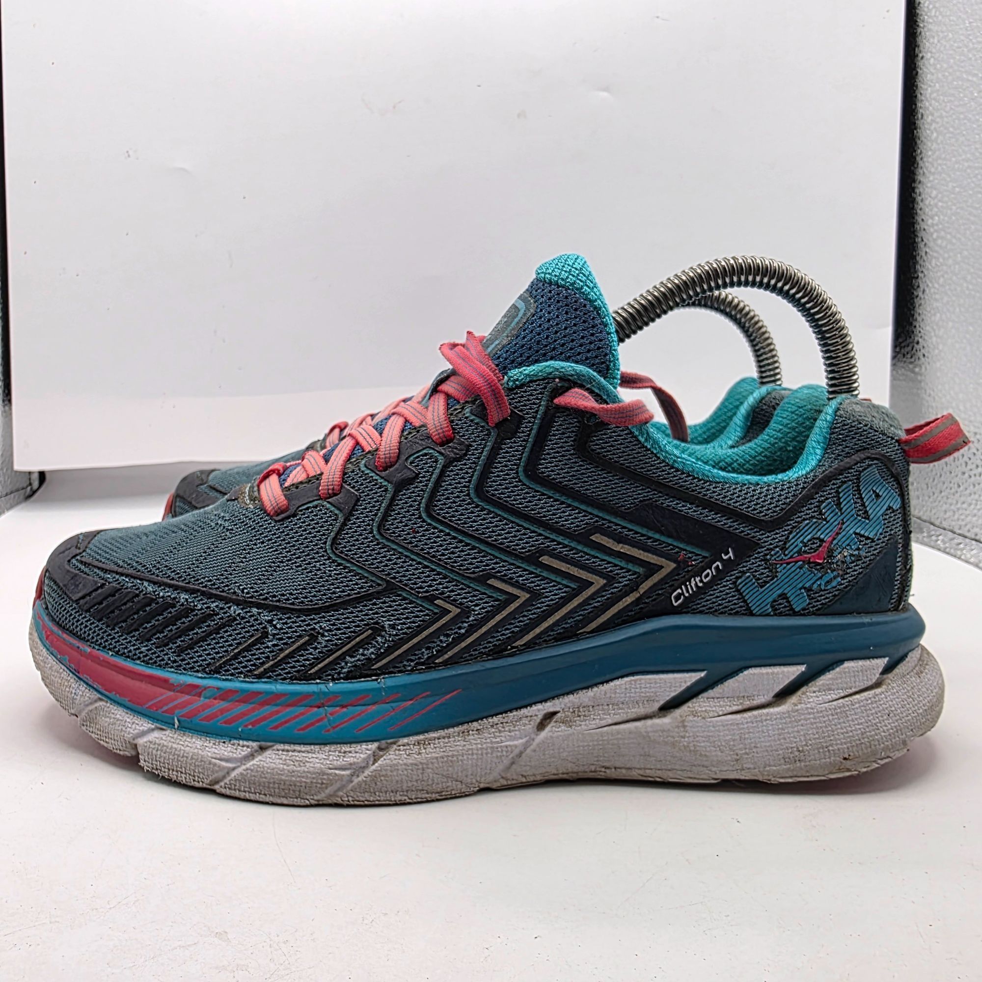 Hoka Hoka One One Clifton 4 Wide Womens Running Shoes Size 7 Gray Size US 7 / IT 37 - 14 Thumbnail