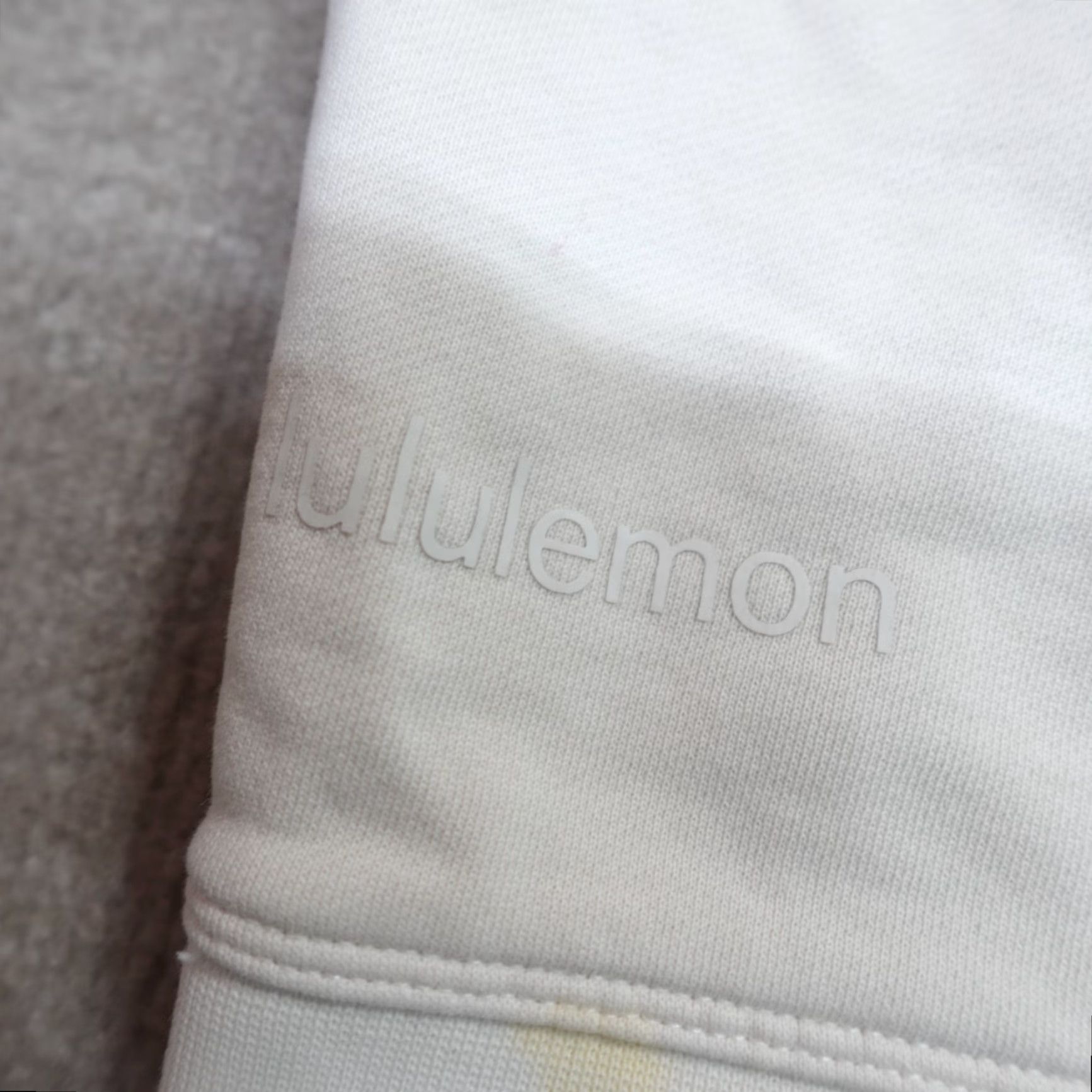 Lululemon Lululemon Sweatshirt Small White Tie Dye Oversized Activewear Women Crew Neck Pullover Athletic Running & Jogging 6? Size S / US 4 / IT 40 - 4 Thumbnail