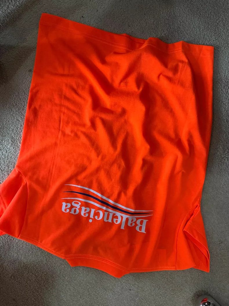 Balenciaga Balenciaga Orange Short Sleeve T-Shirt for Sale- DMC Size US M / EU 48-50 / 2 - 1 Thumbnail