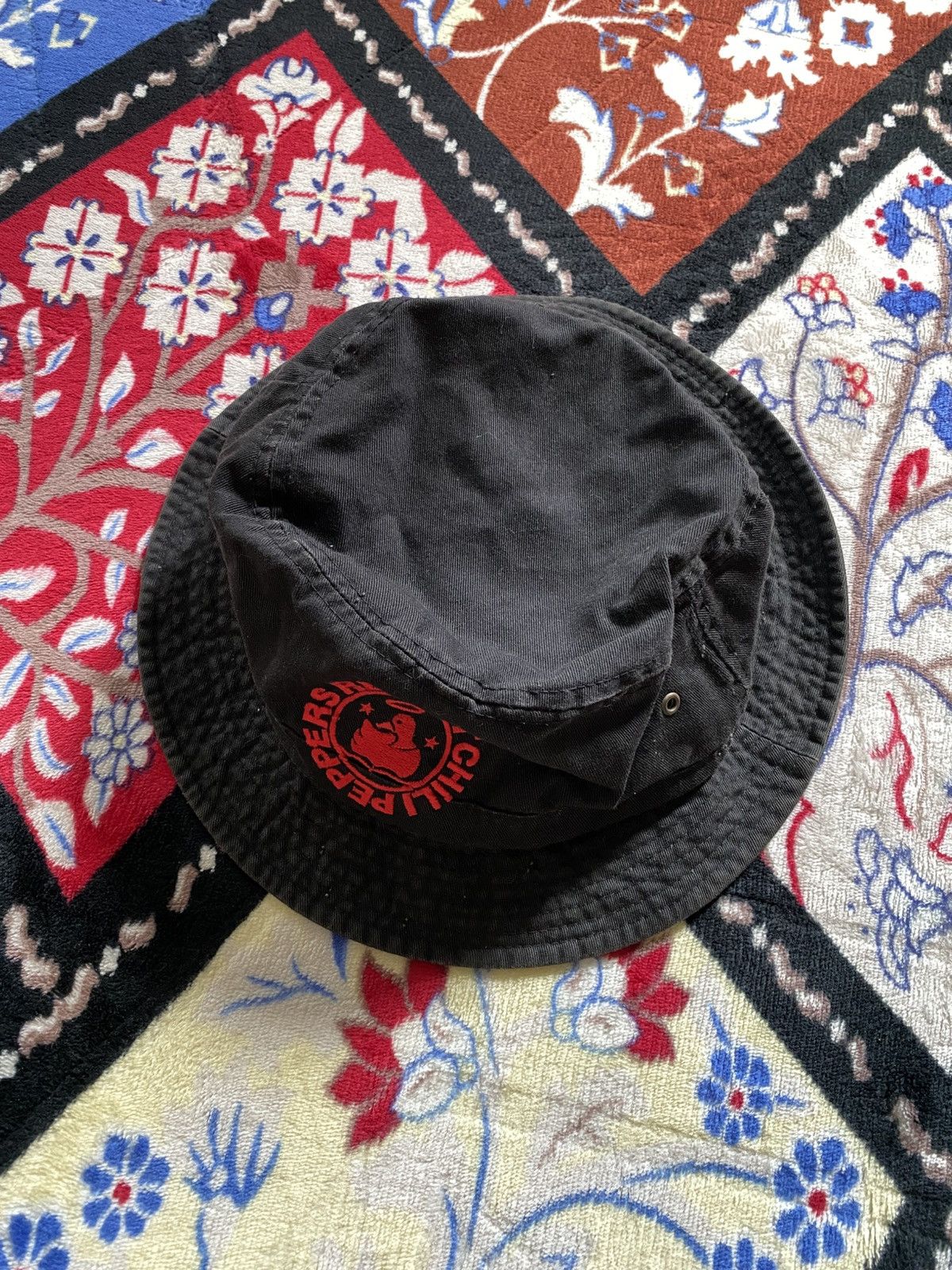 Vintage RARE Red Hot Chili Peppers Bucket Hat Size ONE SIZE - 2 Thumbnail