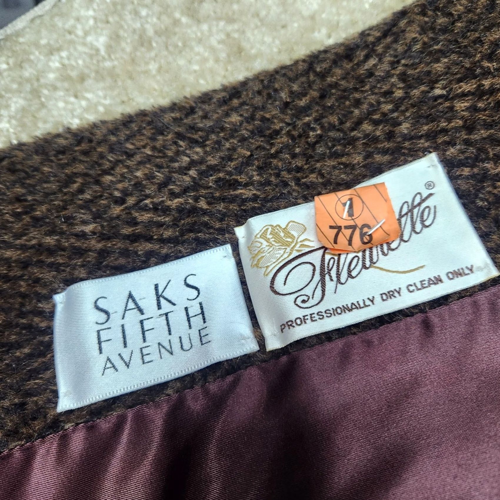 Saks Fifth Avenue VINTAGE Saks Fifth Avenue Brown Collection Coat Womens Size 10 Made In USA Overcoat Size L / US 10 / IT 46 - 6 Thumbnail
