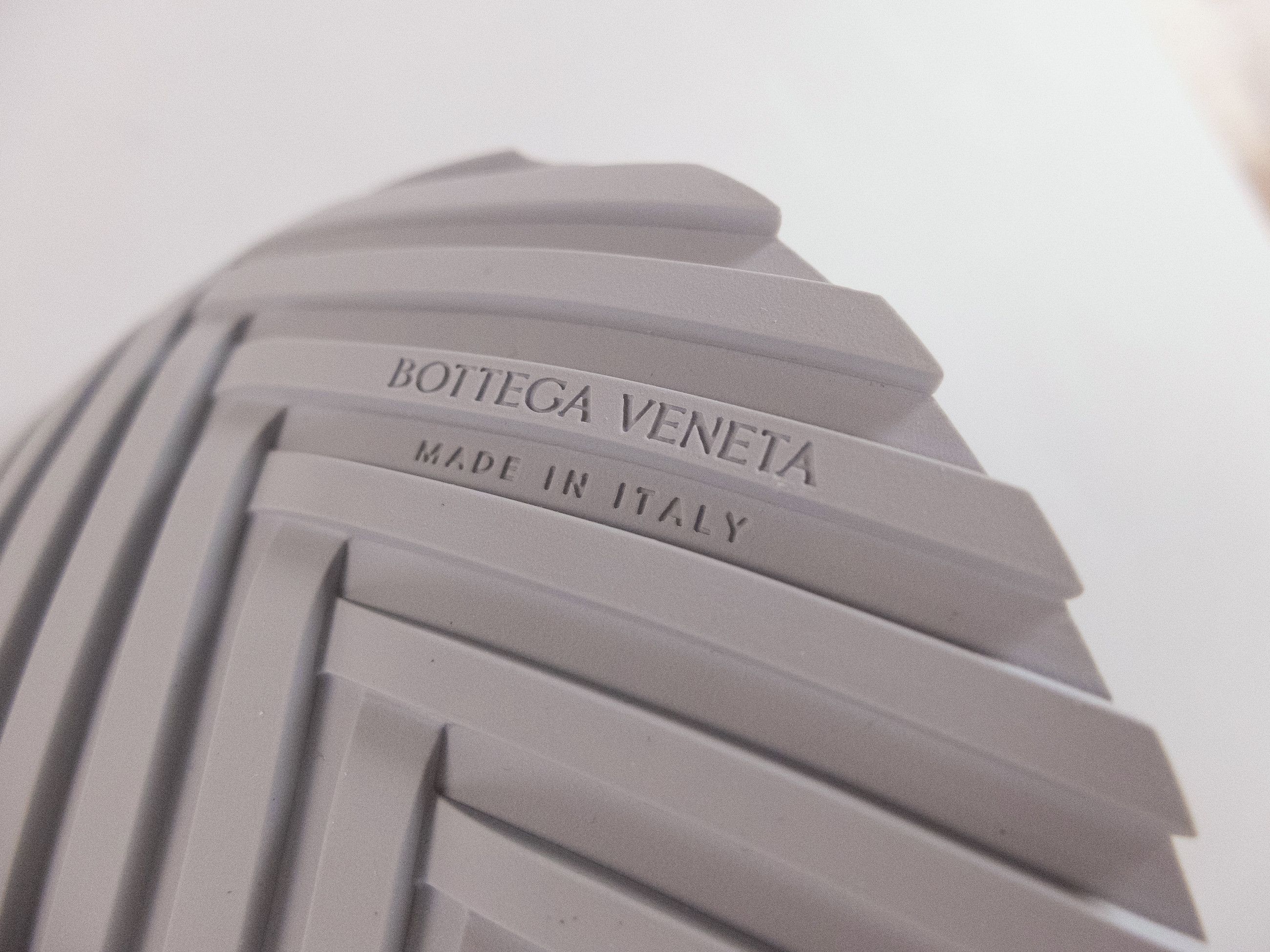 Bottega Veneta BOTTEGA VENETA Orbit silver running sneakers 7 / 37 Size US 7 / IT 37 - 11 Thumbnail