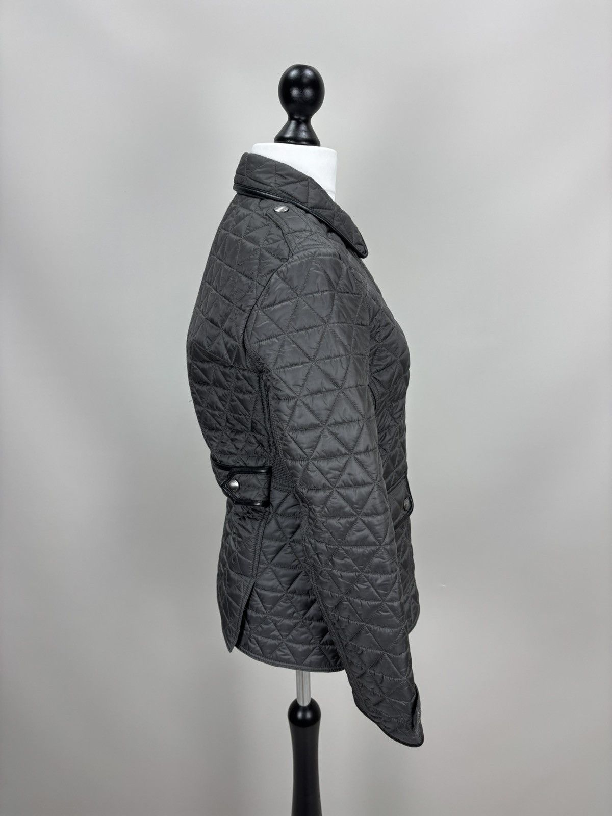 Burberry Womens quilted jacket Burberry Brit Size M Color Gray Size M / US 6-8 / IT 42-44 - 7 Thumbnail