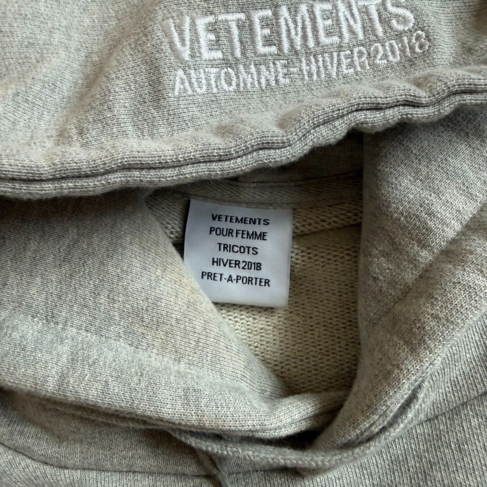 Vetements VETEMENTS AW18 Misplaced Grey Heavyweight Hoodie Size M / US 6-8 / IT 42-44 - 9 Thumbnail