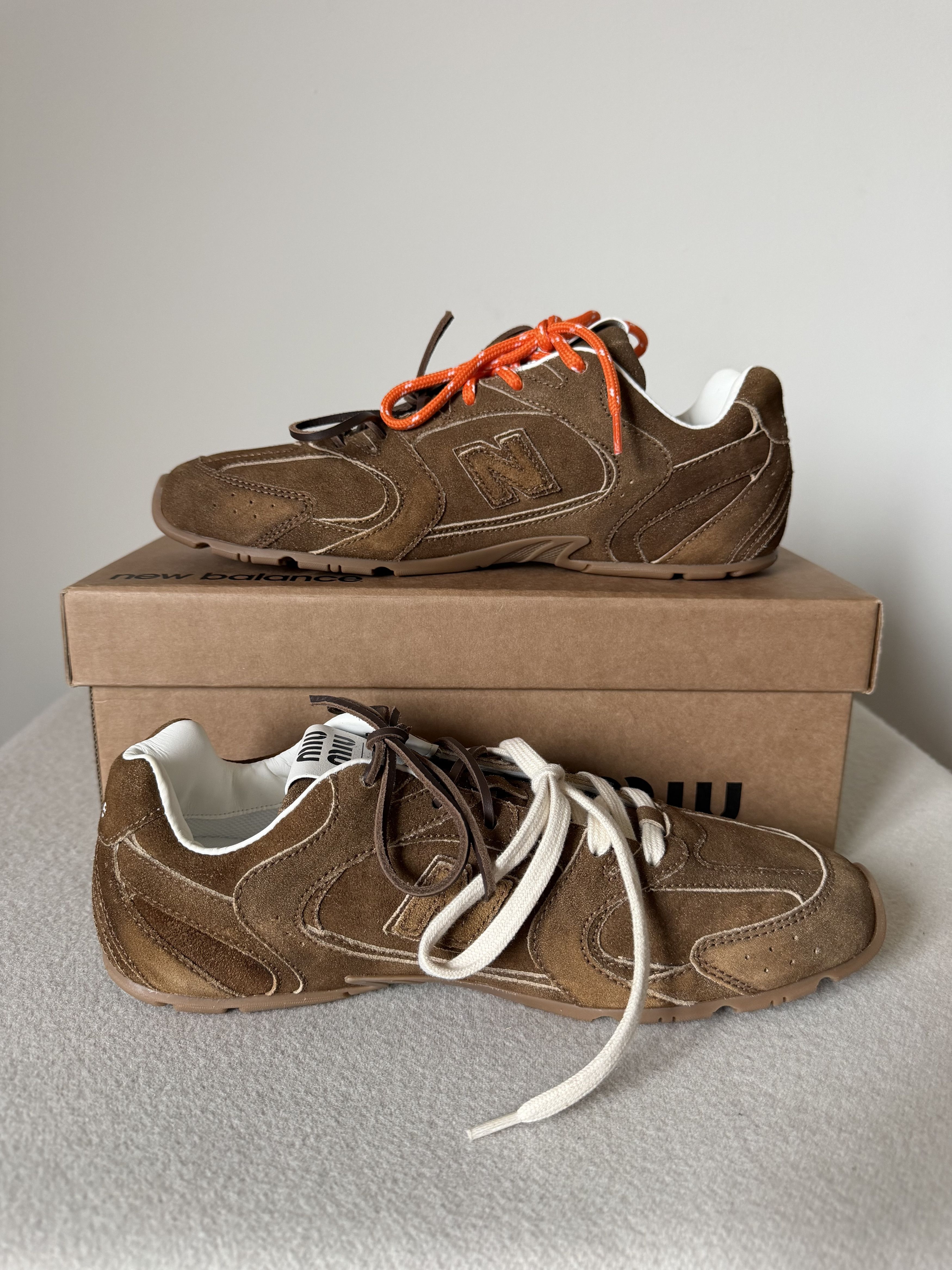 Miu Miu × New Balance Miu Miu New Balance 530 SL in Cinnamon Brown Size US 9 / EU 42 - 3 Thumbnail