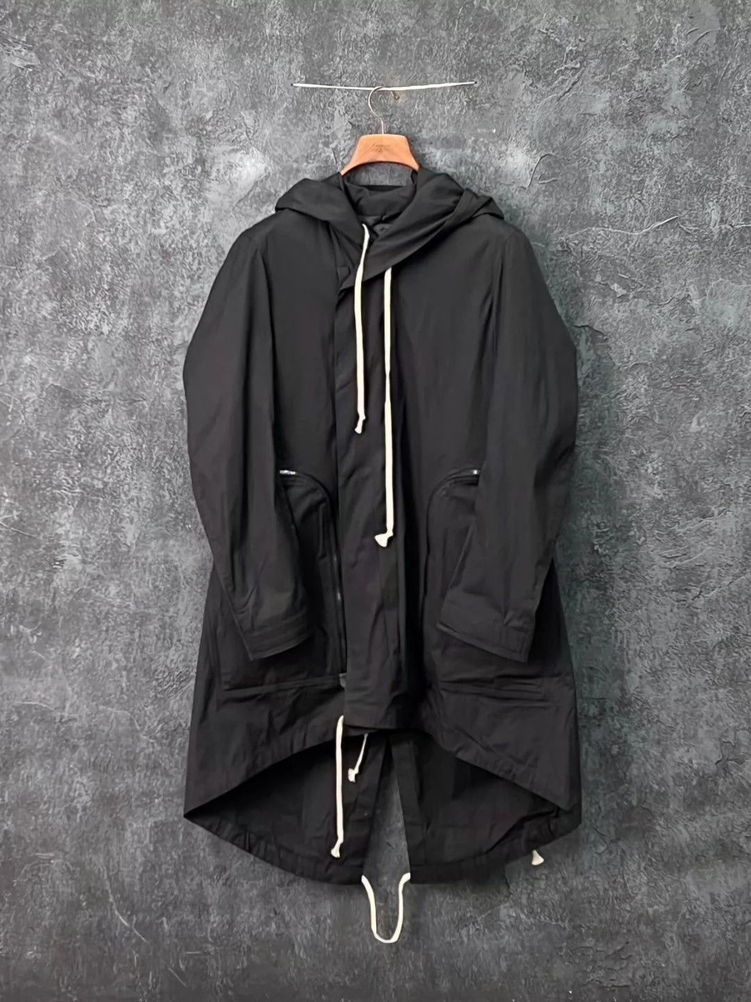 Rick Owens Rick Owens Irregular hem cotton hooded windbreaker Size US S / EU 44-46 / 1 - 1 Thumbnail