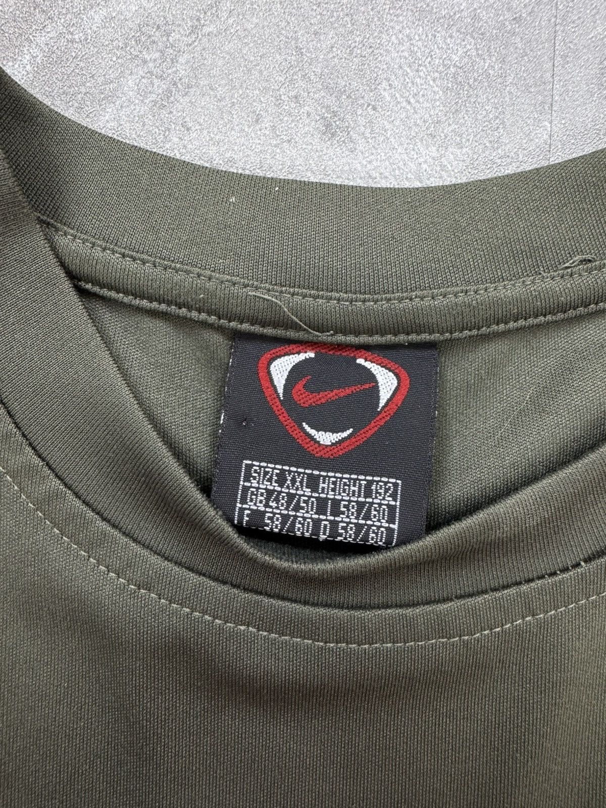 Vintage NIKE Vintage T-shirt Skateboarding style Mens 2XL Size US XXL / EU 58 / 5 - 5 Thumbnail