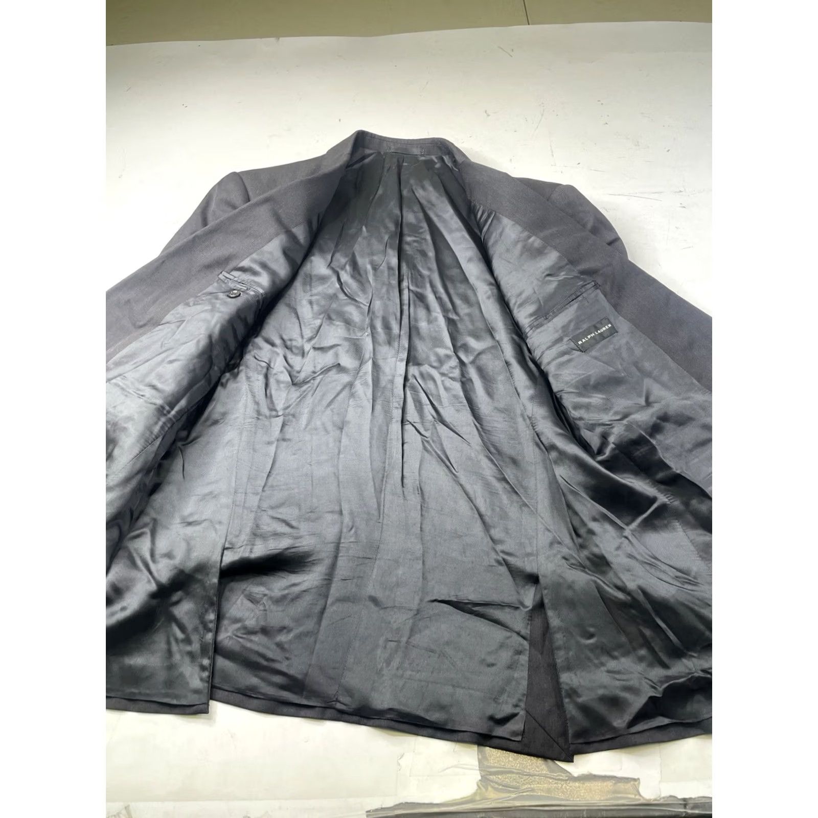 Ralph Lauren Ralph Lauren Black Label Mens Blazer Jacket Sport Coat Wool Charcoal 46R Regular Button Suit Jacket Birthday Not applicable Size 46R - 3 Thumbnail