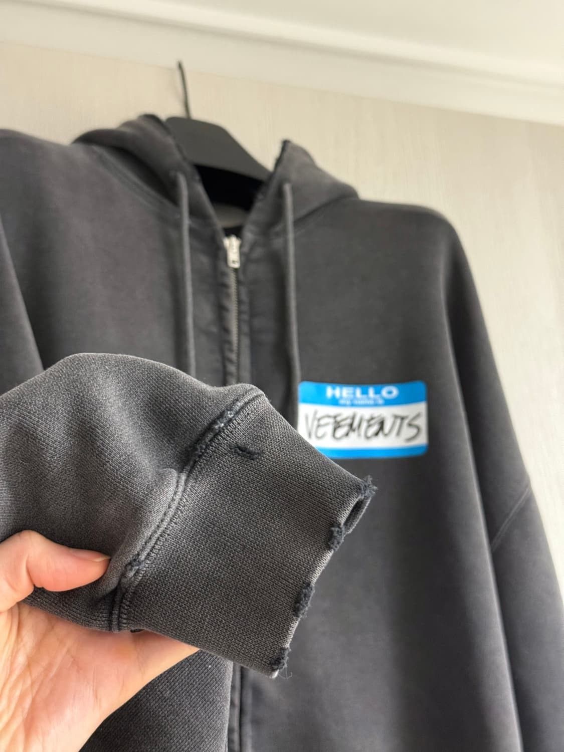 Vetements Vetements ‘My Name Is’ Zip Hoodie Size US M / EU 48-50 / 2 - 3 Thumbnail