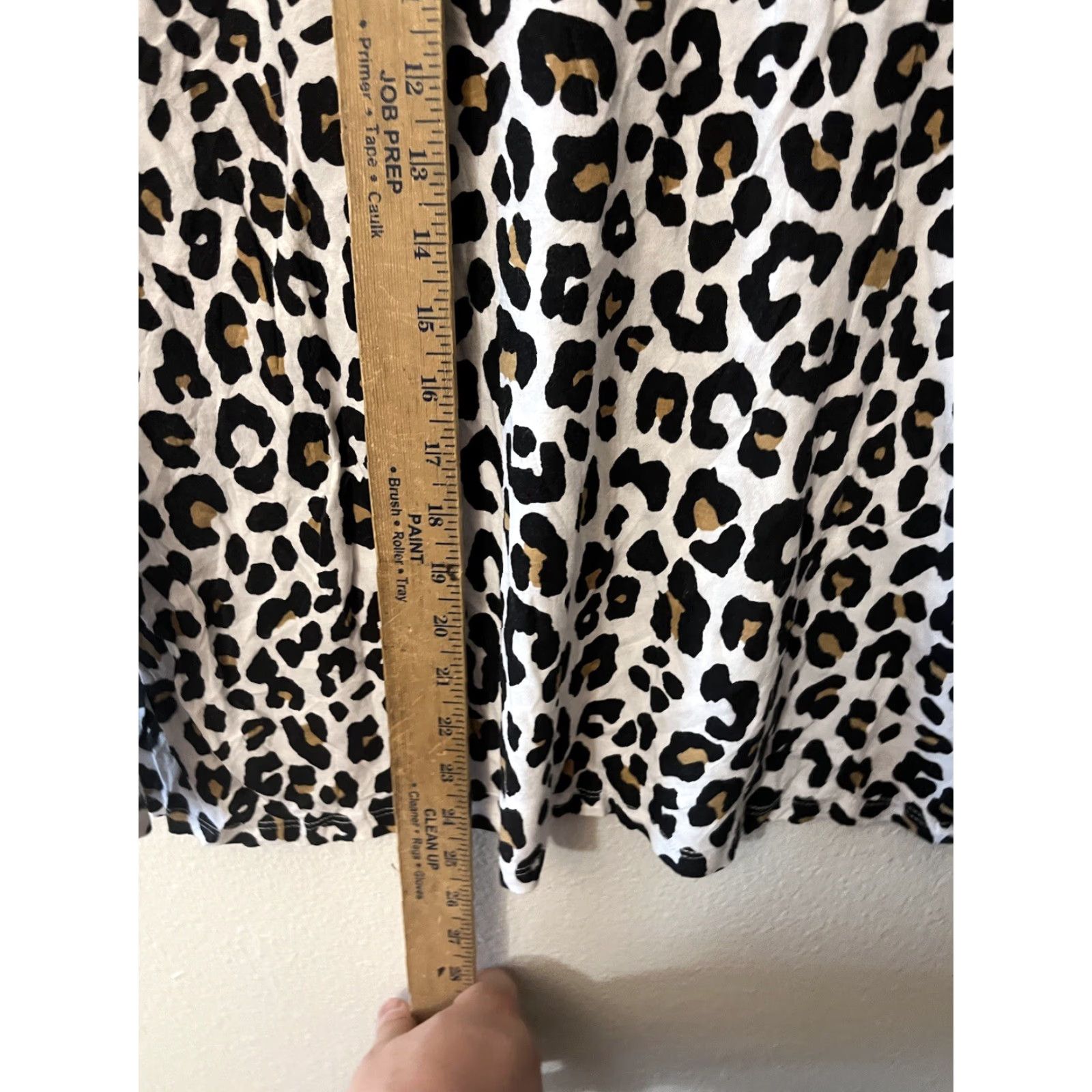 Loft LOFT Outlet White Cheetah Print Long Sleeve T-Shirt Womens Large Casual Cotton Blend Size L / US 10 / IT 46 - 4 Thumbnail