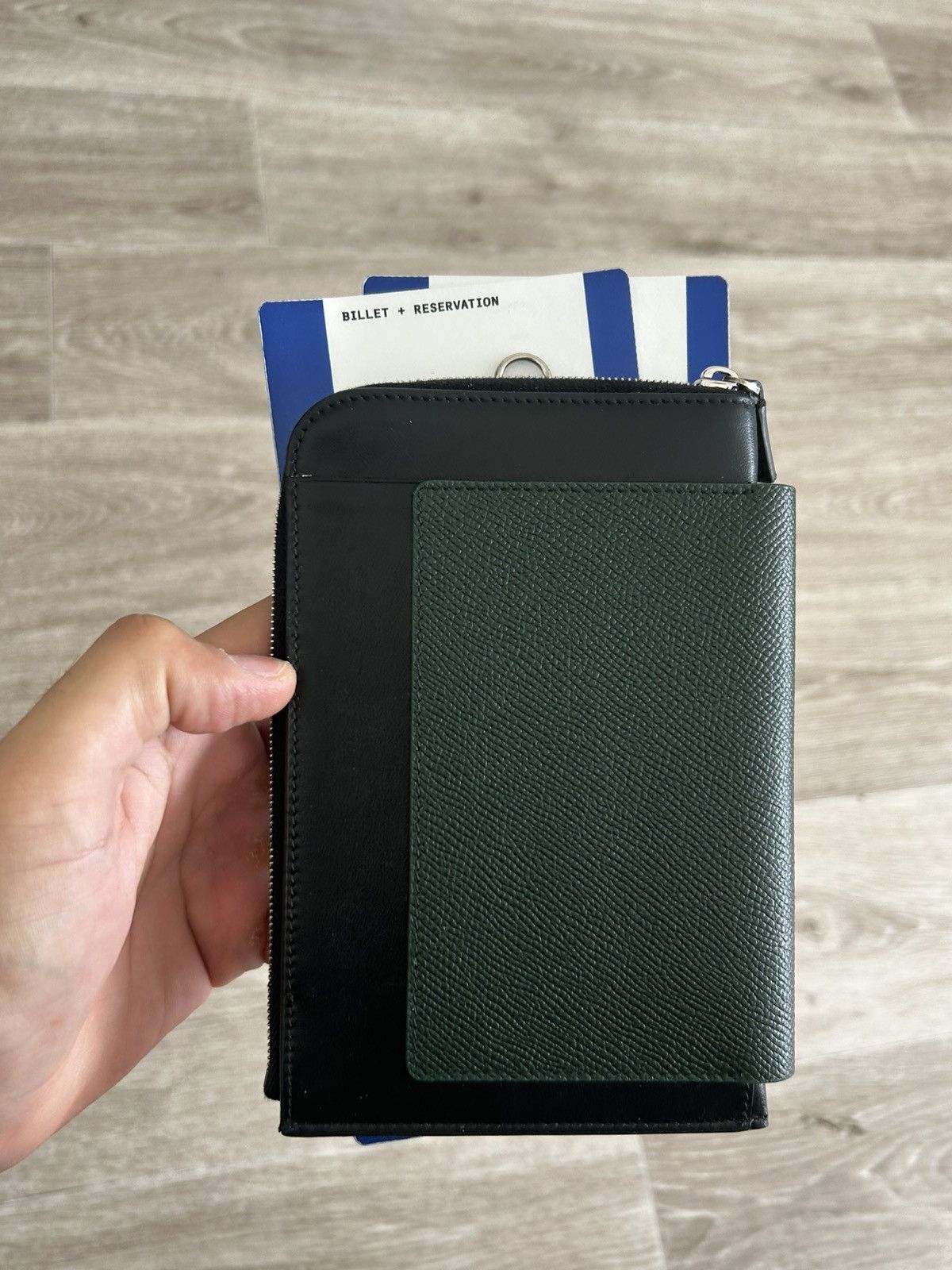 Balenciaga Balenciaga MEN'S PASSPORT PHONE HOLDER IN BLACK Size ONE SIZE - 4 Thumbnail