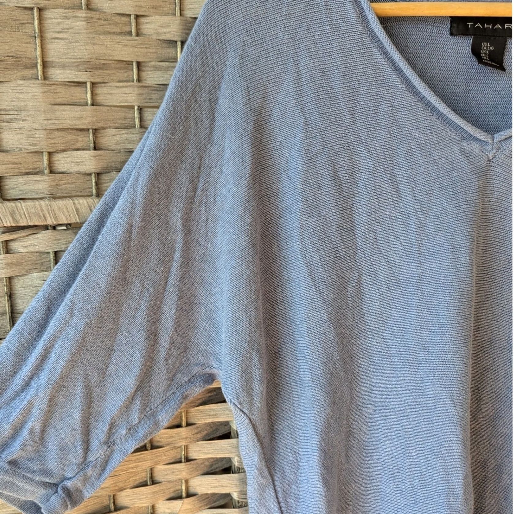 Vintage Tahari KnIT V-Neck Dolman Sleeve Sweater Top Blue L Linen Blend Knit Pullover Womens Size L Short Sleeves? Size L / US 10 / IT 46 - 2 Thumbnail
