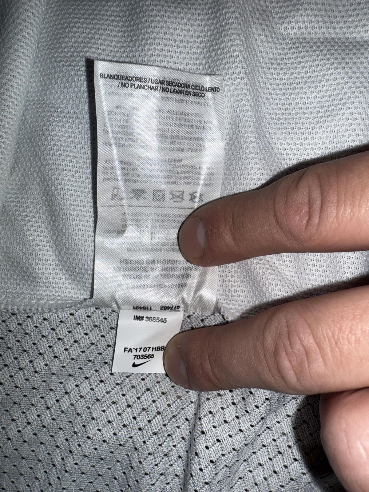 Nike Nike Men’s Hyper Elite College Blank Basketball Jersey Size US L / EU 52-54 / 3 - 3 Thumbnail