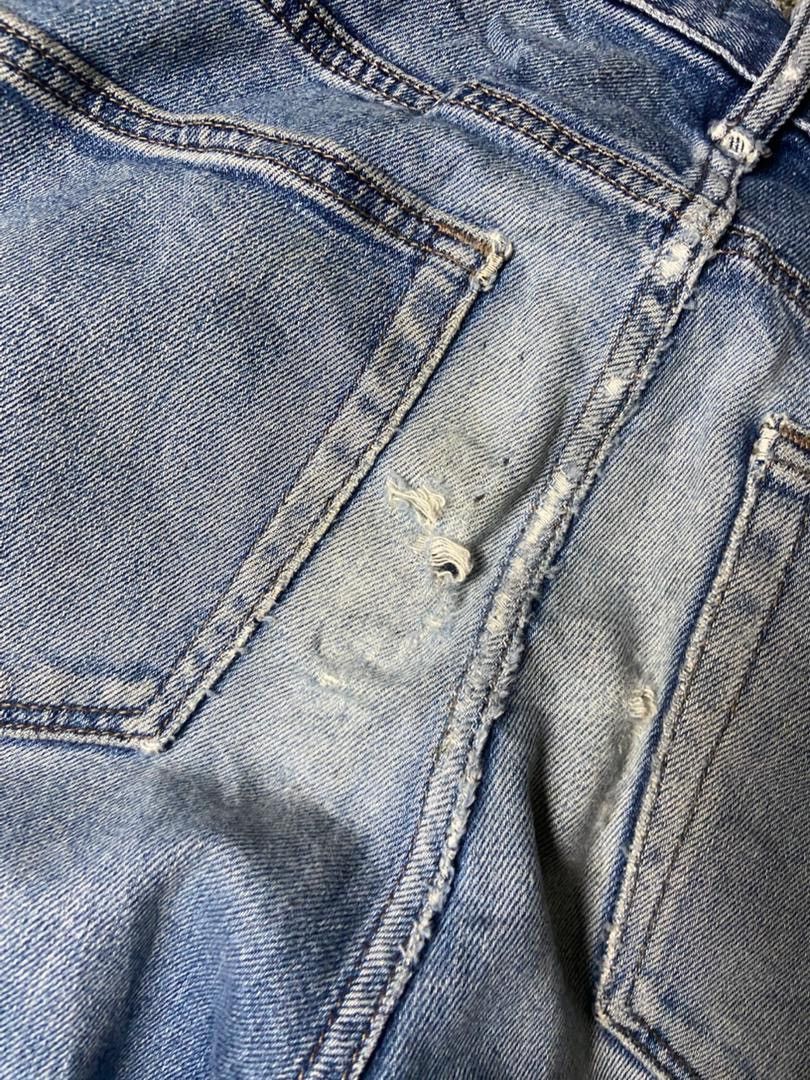 Uniqlo Uniqlo Slim Fit Straight Style Denim Jeans (175) Size US 33 - 2 Thumbnail