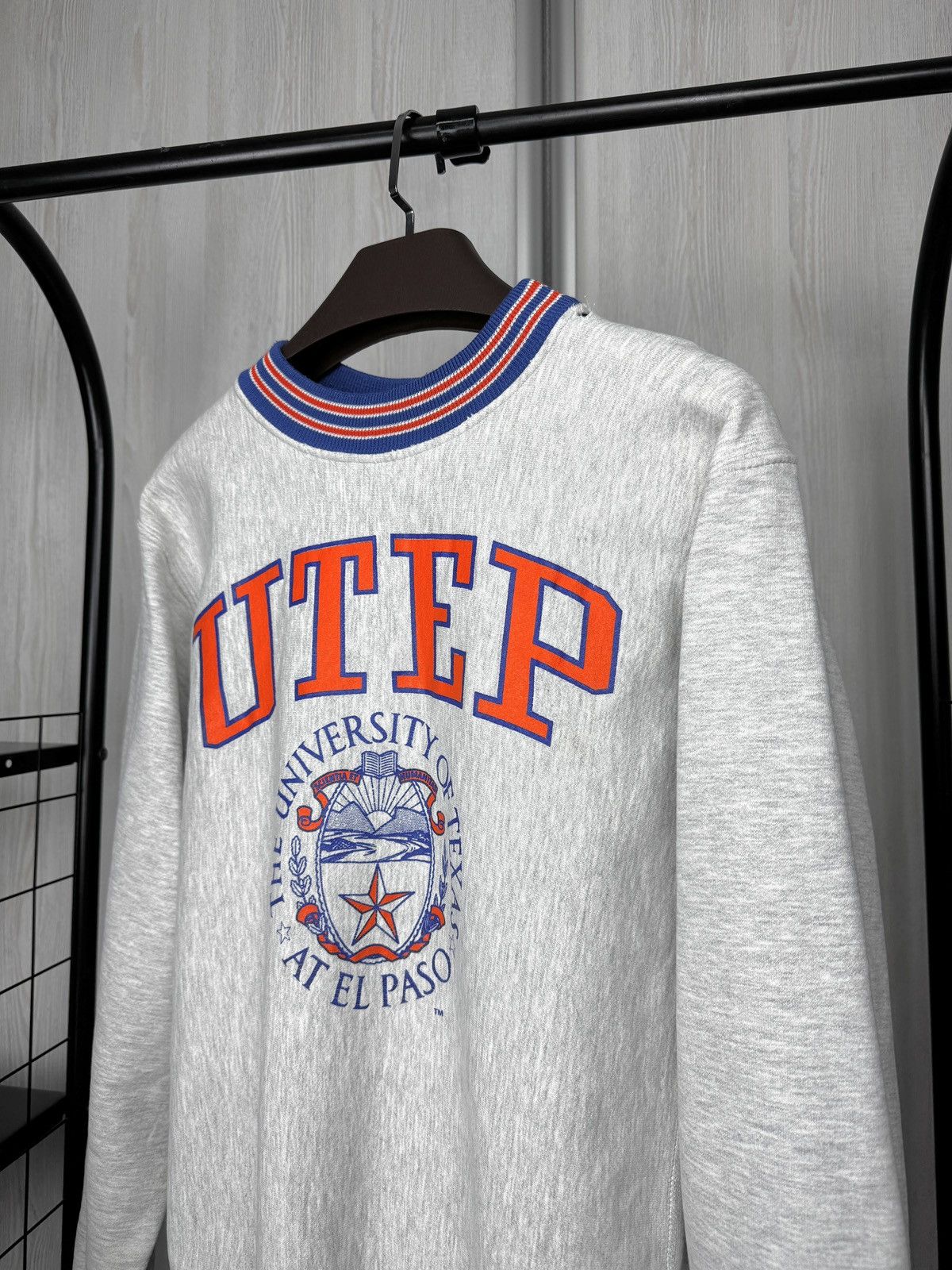 Vintage Vintage UTEP University Texas El Paso Sweatshirt 90s College Size US L / EU 52-54 / 3 - 4 Thumbnail