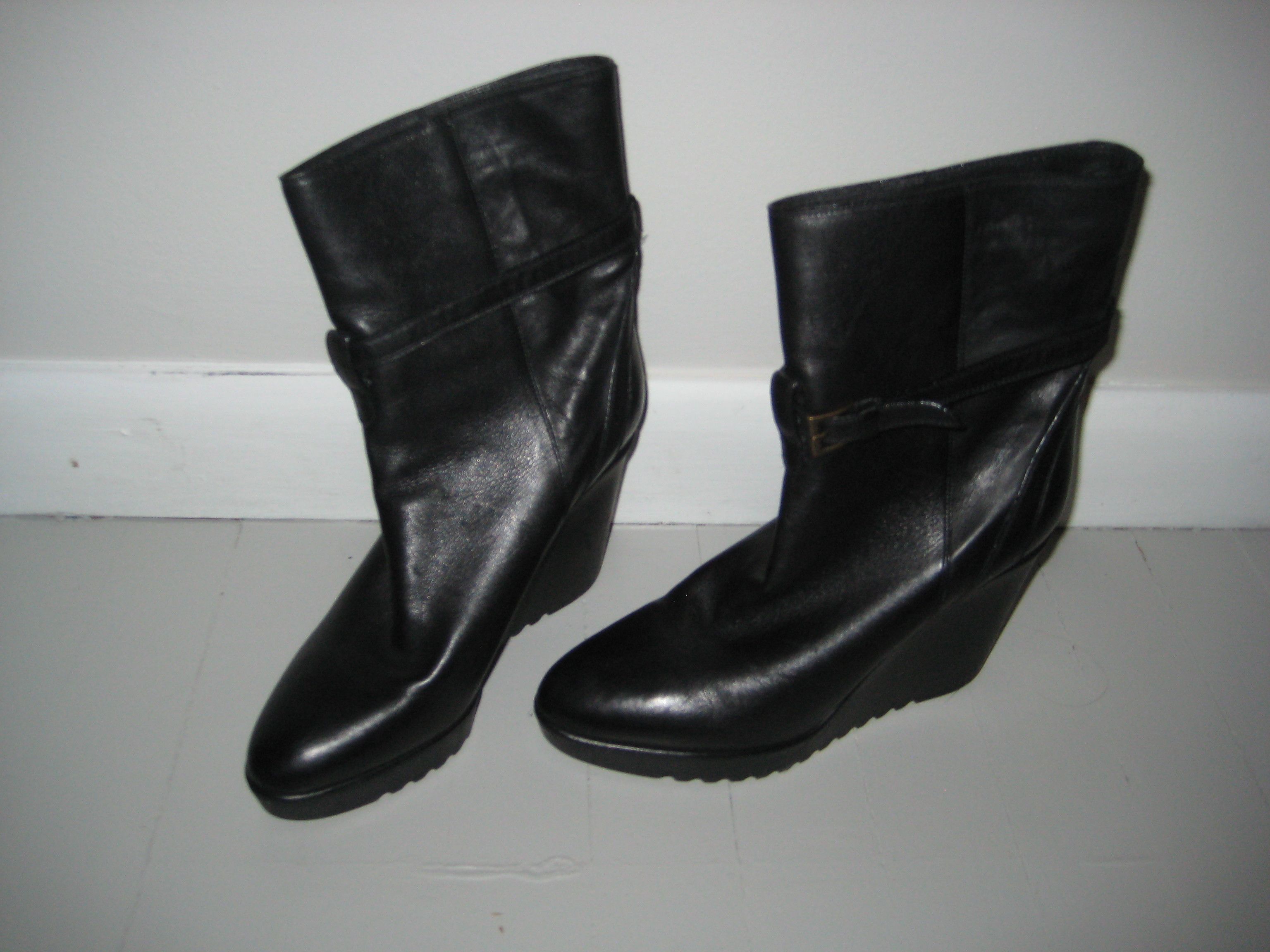 Chloe Chloe Black Leather Wedge Booties Size US 6.5 / IT 36.5 - 1 Thumbnail
