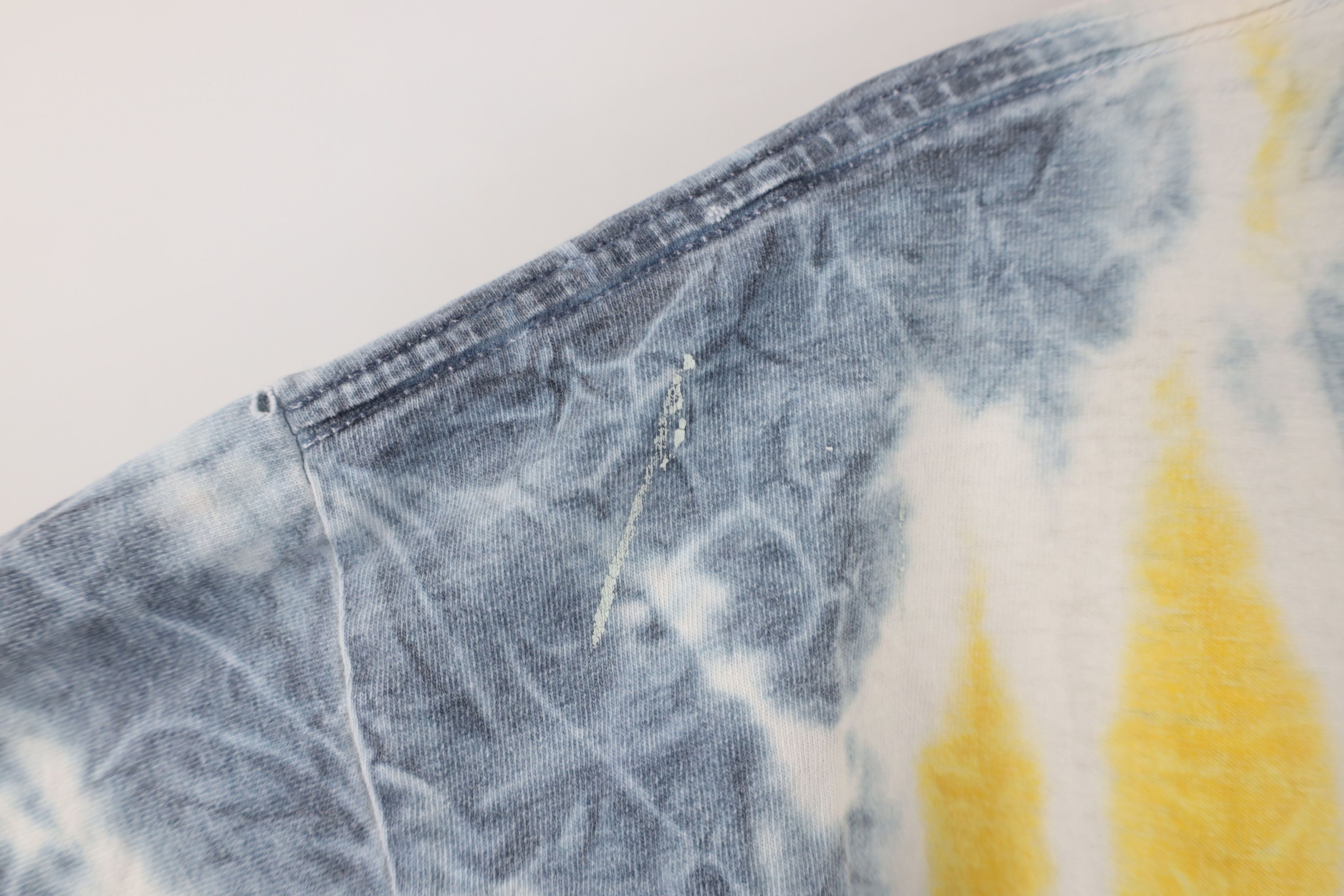 Vintage Vintage 90s Tie Dye University of Michigan Block M T-Shirt Size US L / EU 52-54 / 3 - 7 Thumbnail