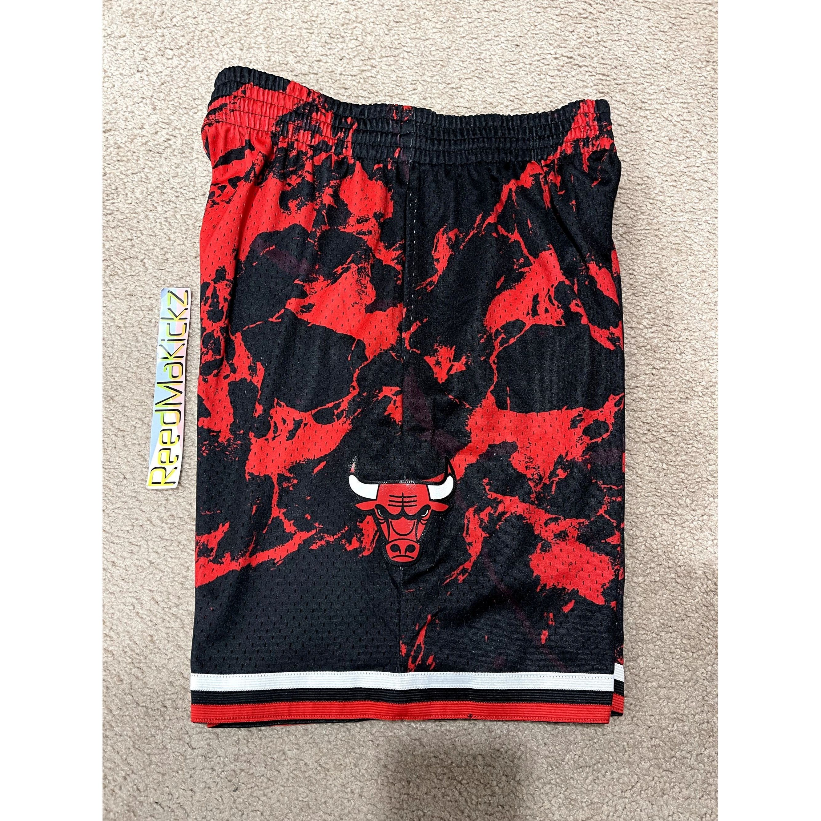 Mitchell & Ness Mitchell & Ness Chicago Bulls Marble Shorts Mens Medium Size US 32 / EU 48 - 3 Thumbnail