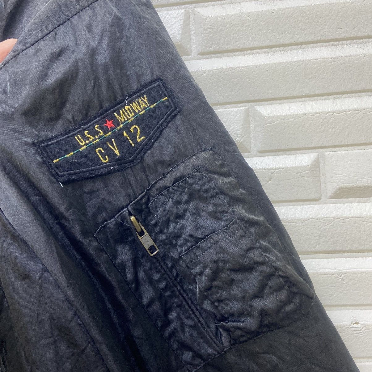Vintage Vintage U.S.S Midway CV 12 Bomber Flight Jacket Size US M / EU 48-50 / 2 - 3 Thumbnail