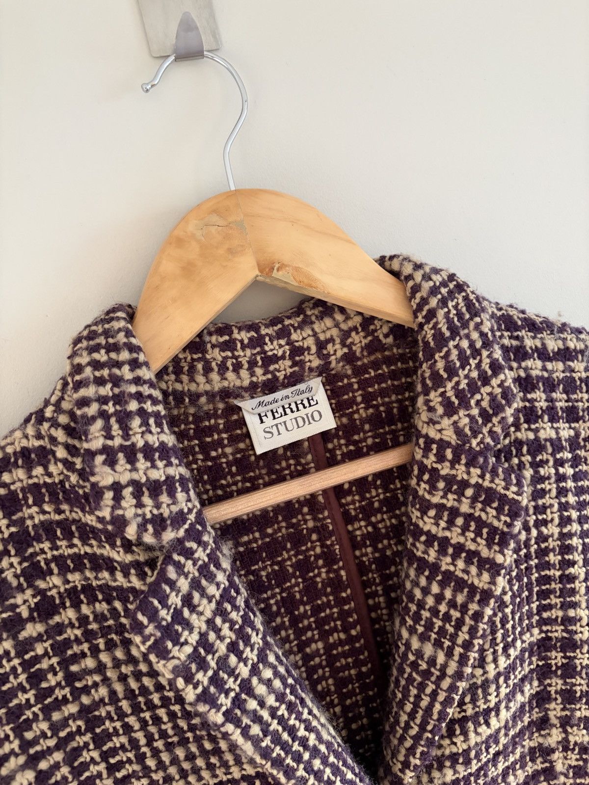 Gianfranco Ferre Gianfranco Ferré Studio Cropped Wool Tweed Blazer Size L / US 10 / IT 46 - 2 Thumbnail