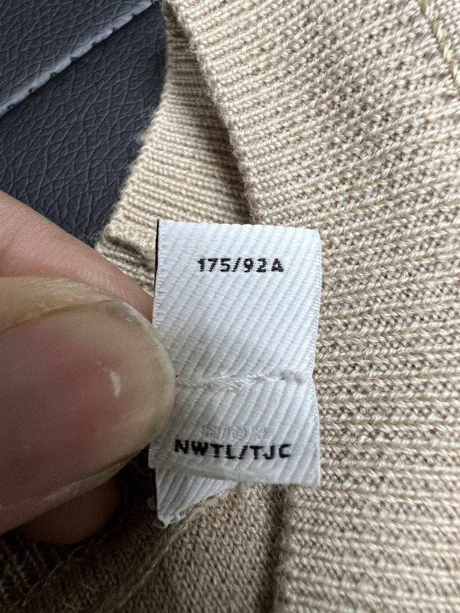 Burberry Burberry Beige Logo Print Wool Crewneck Sweater Size Medium Size US M / EU 48-50 / 2 - 4 Thumbnail