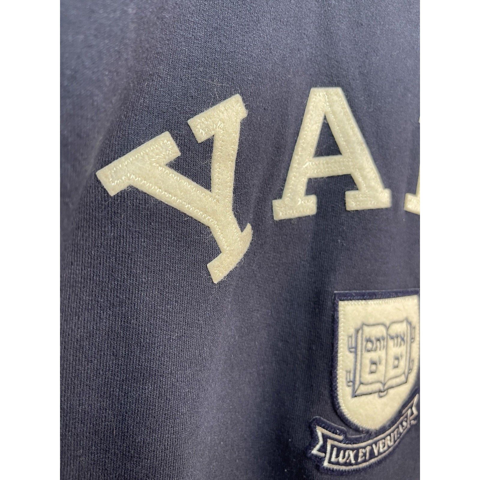 Champion VTG 90s Champion Yale University Sweatshirt Embroidered Medi Size US M / EU 48-50 / 2 - 4 Thumbnail