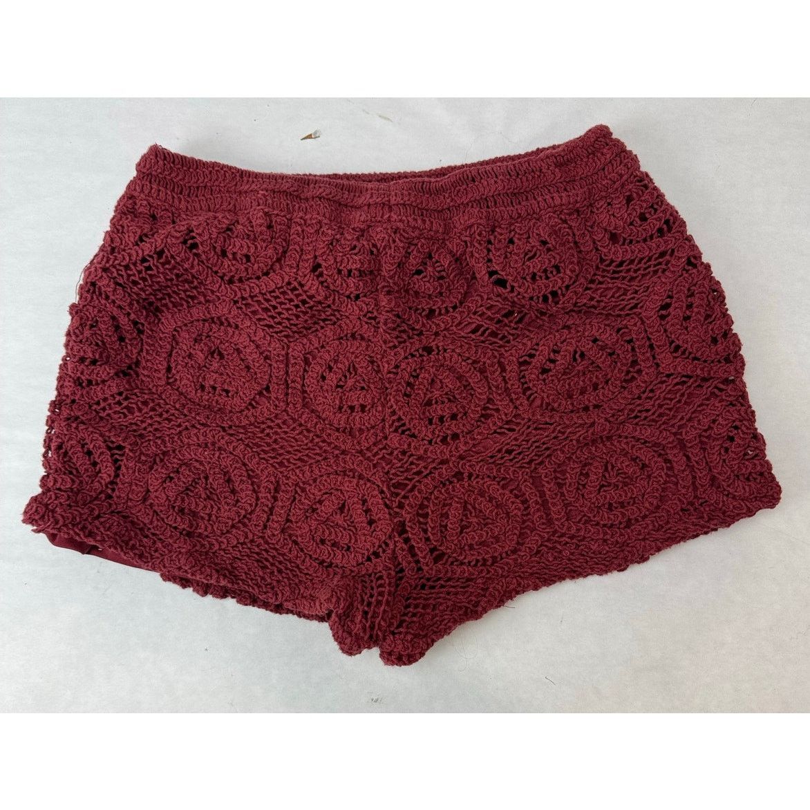 Zara Zara Crochet Shorts Burgundy Red Hot Pants - Size Medium Size 25" / US 0 / IT 36 - 1 Thumbnail